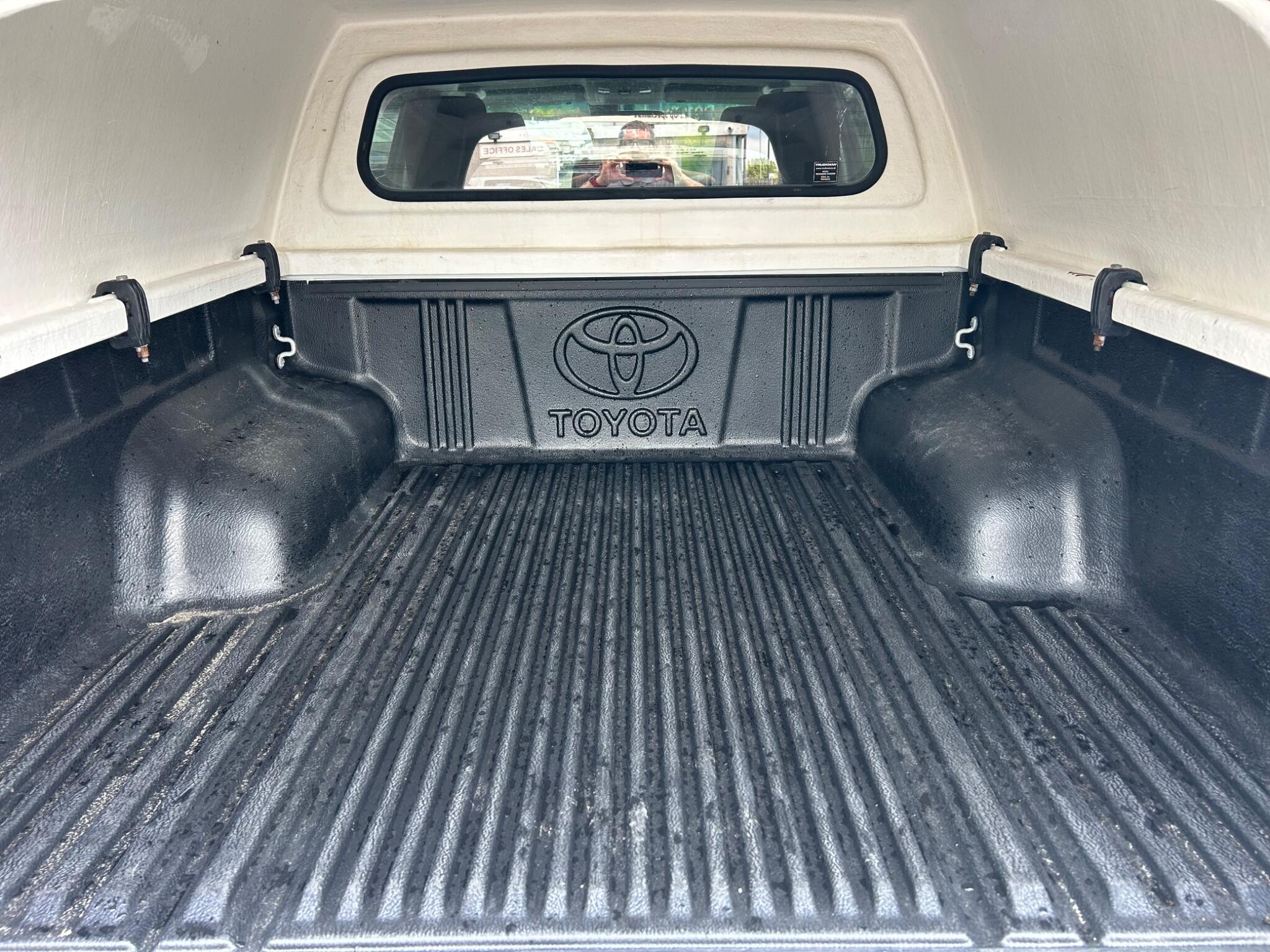 Toyota Hilux view 52