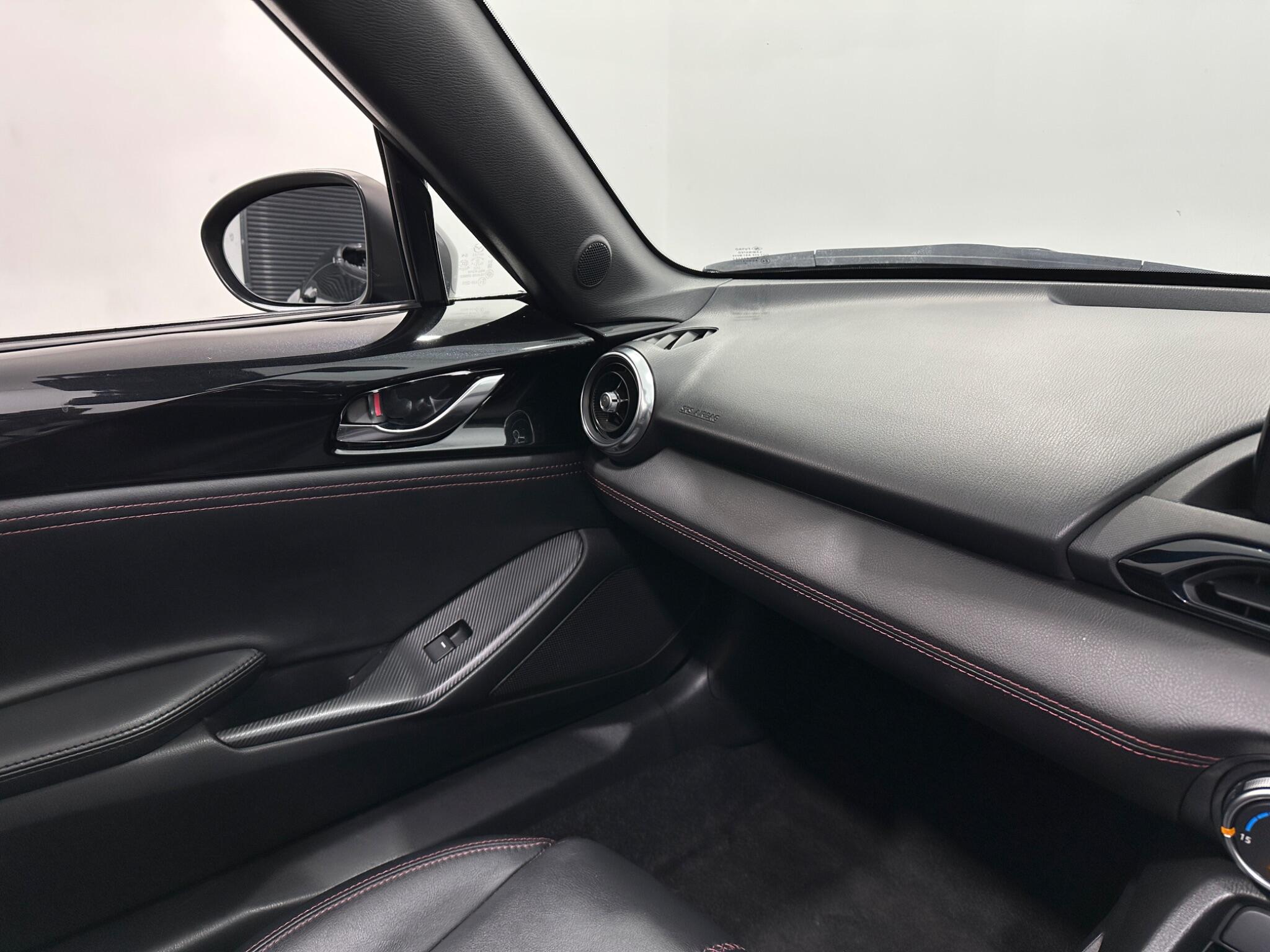 Mazda MX-5 view 28