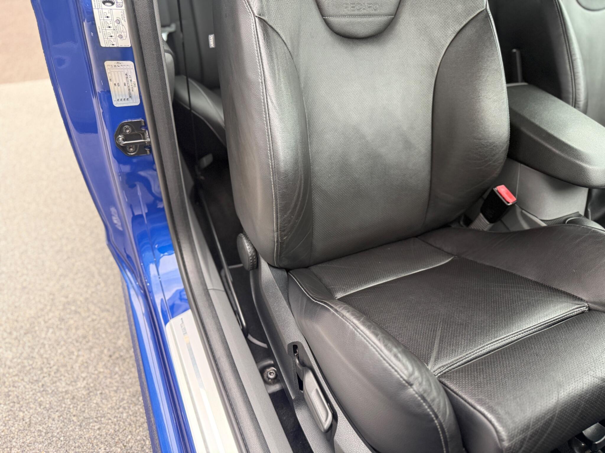 Ford Focus view 33