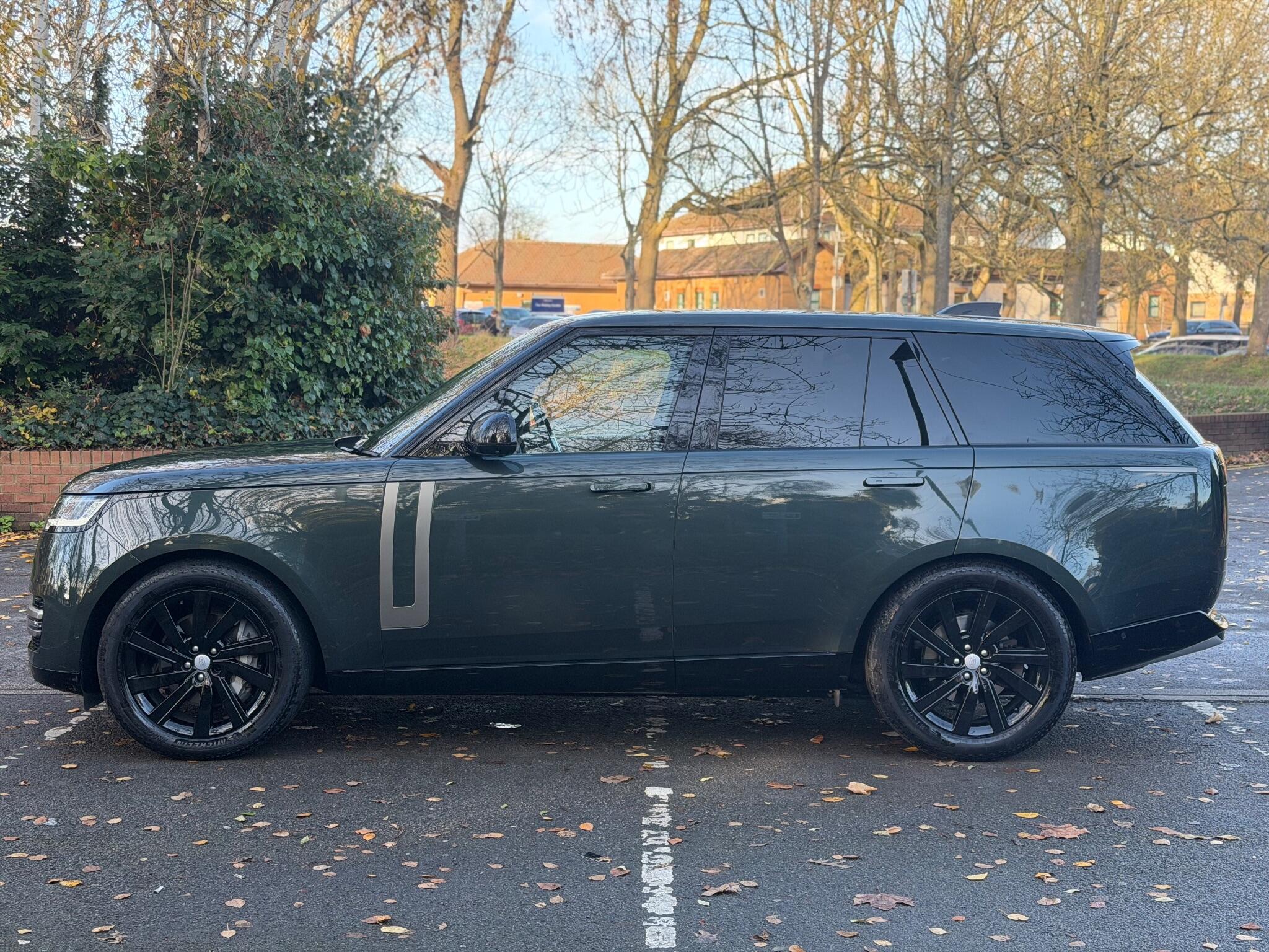Land Rover Range Rover view 6