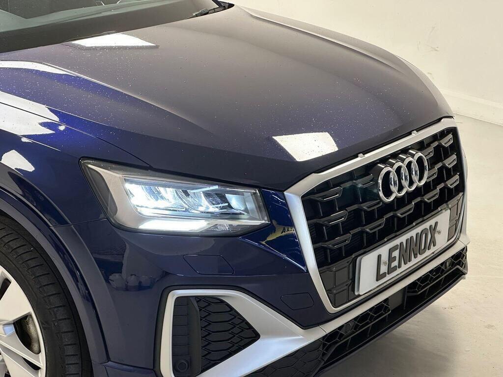 Audi Q2 view 20
