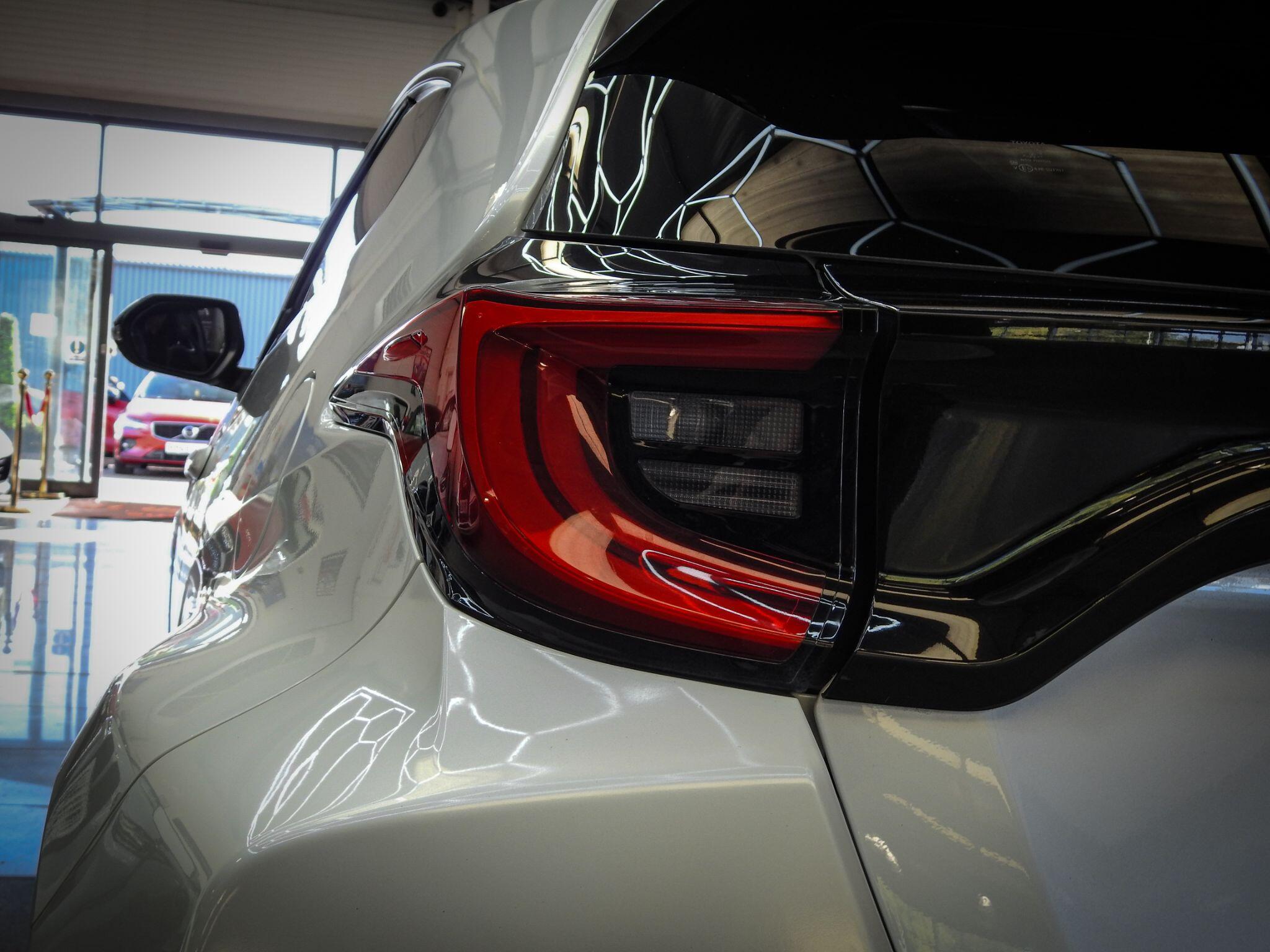 Toyota Yaris view 17