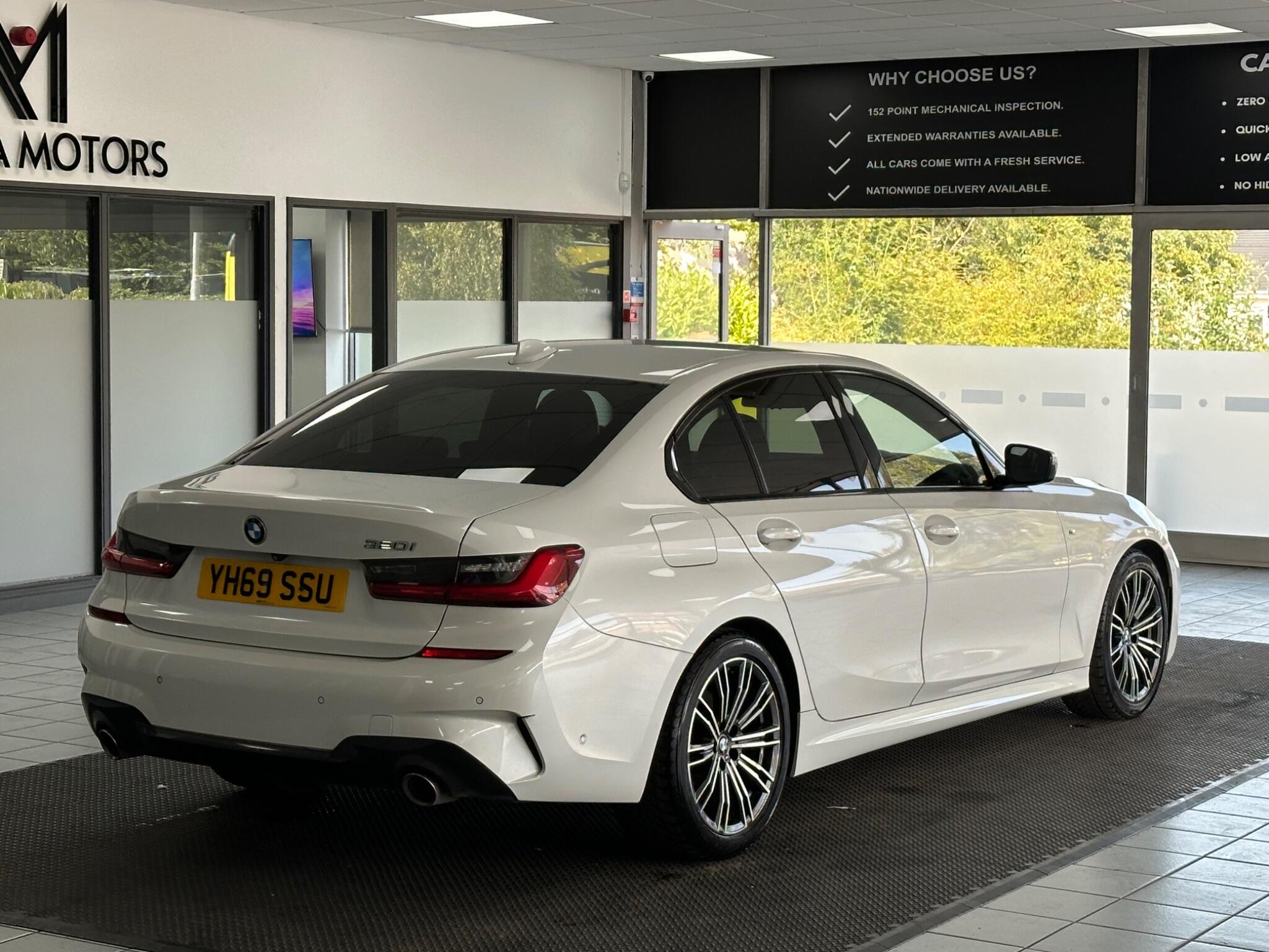 BMW 3 Series view 13