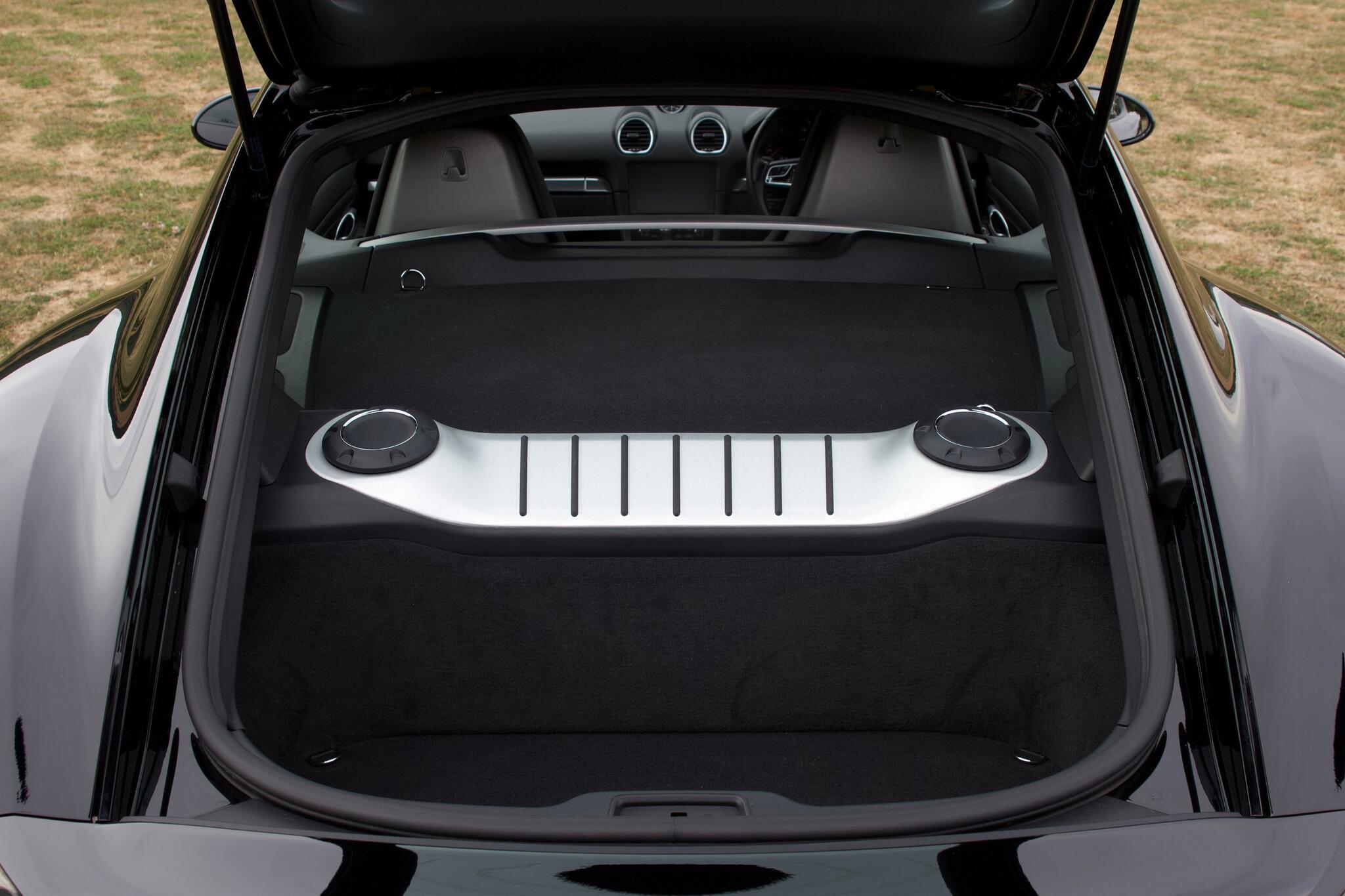 Porsche Cayman view 21