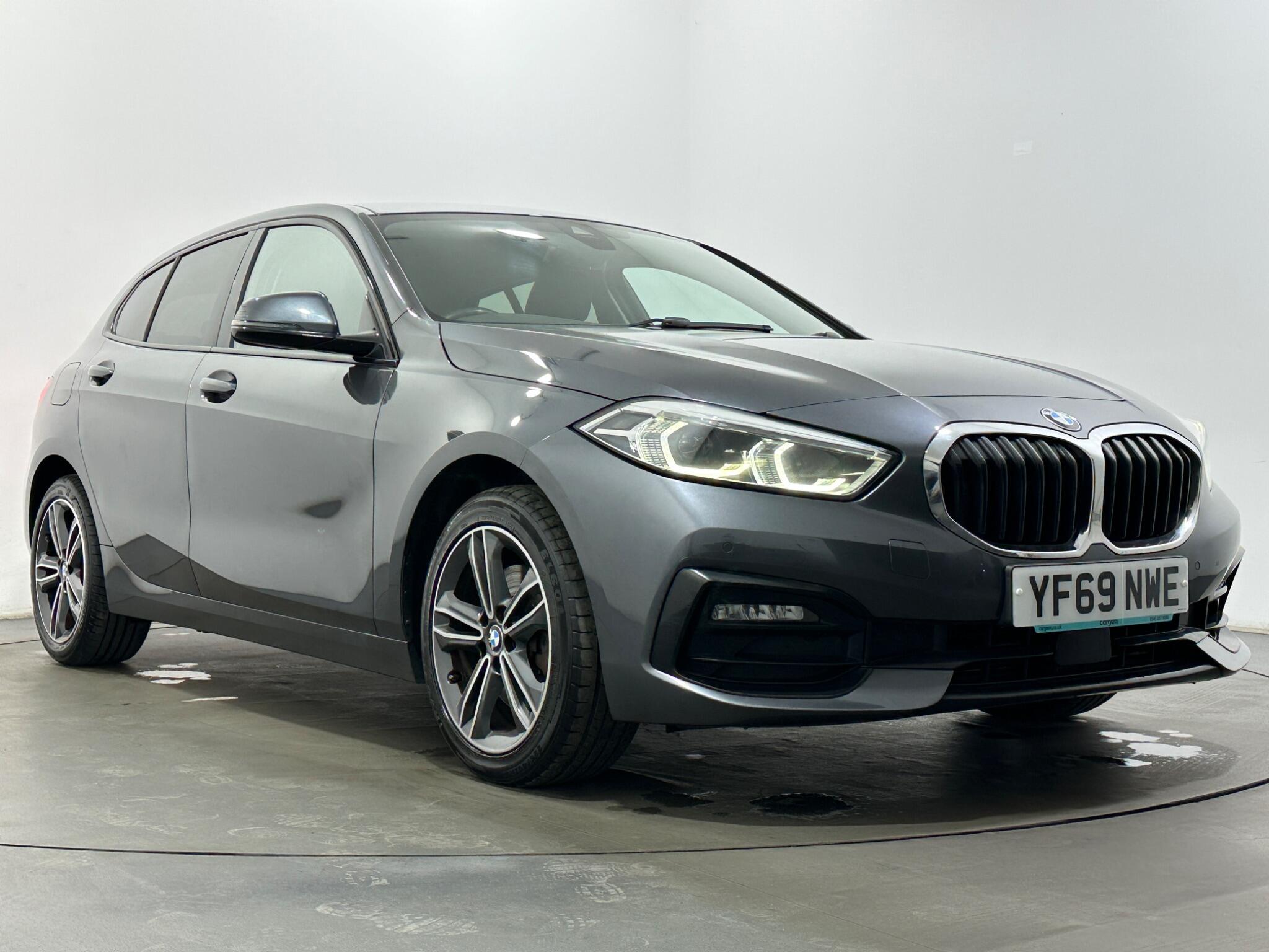 BMW 1 Series view 52