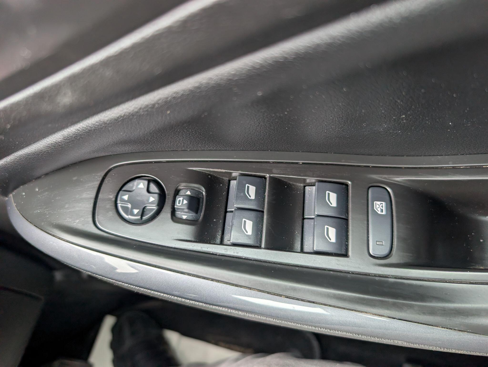 Vauxhall Grandland X view 23