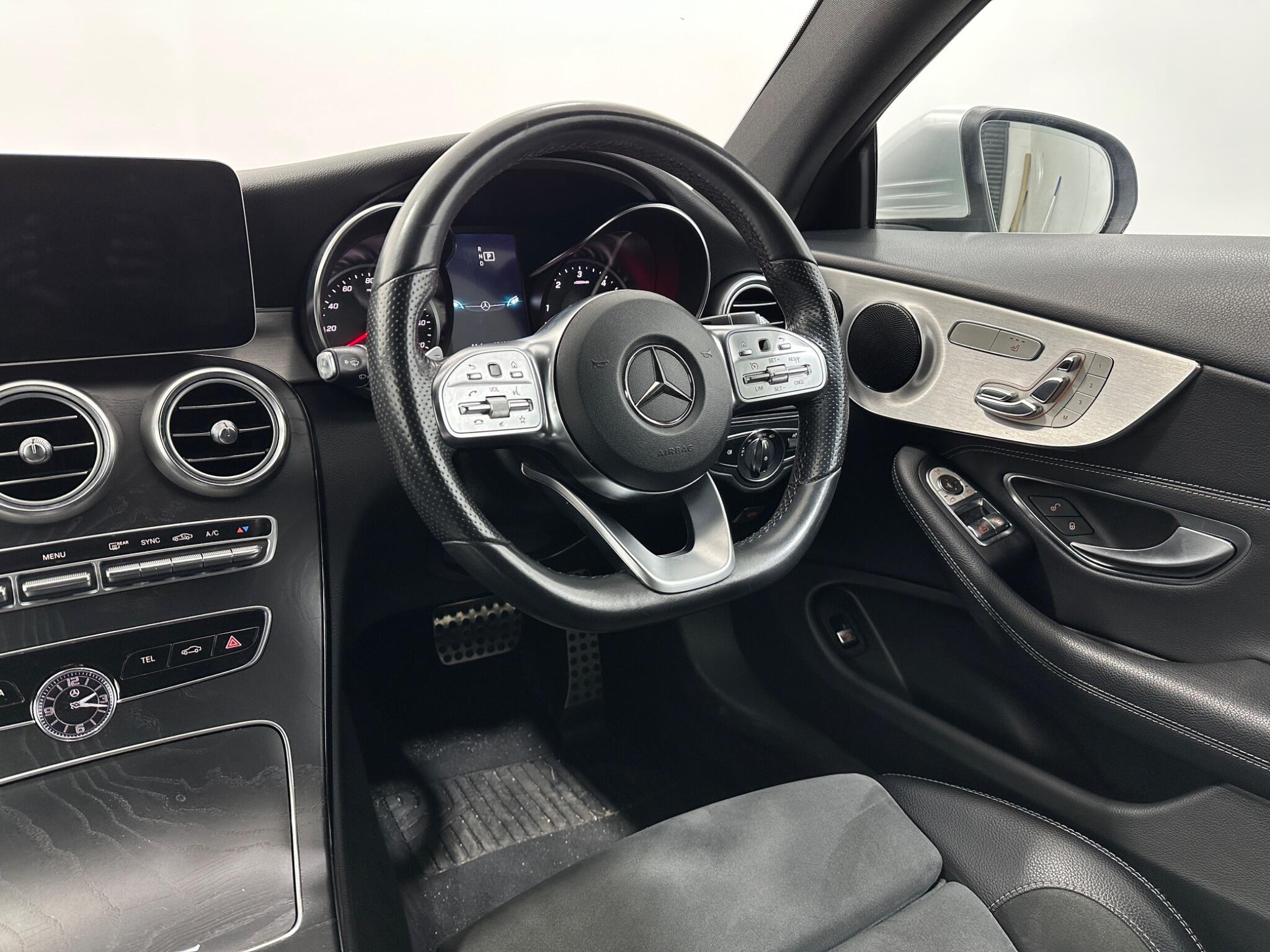 Mercedes-Benz C-Class view 12