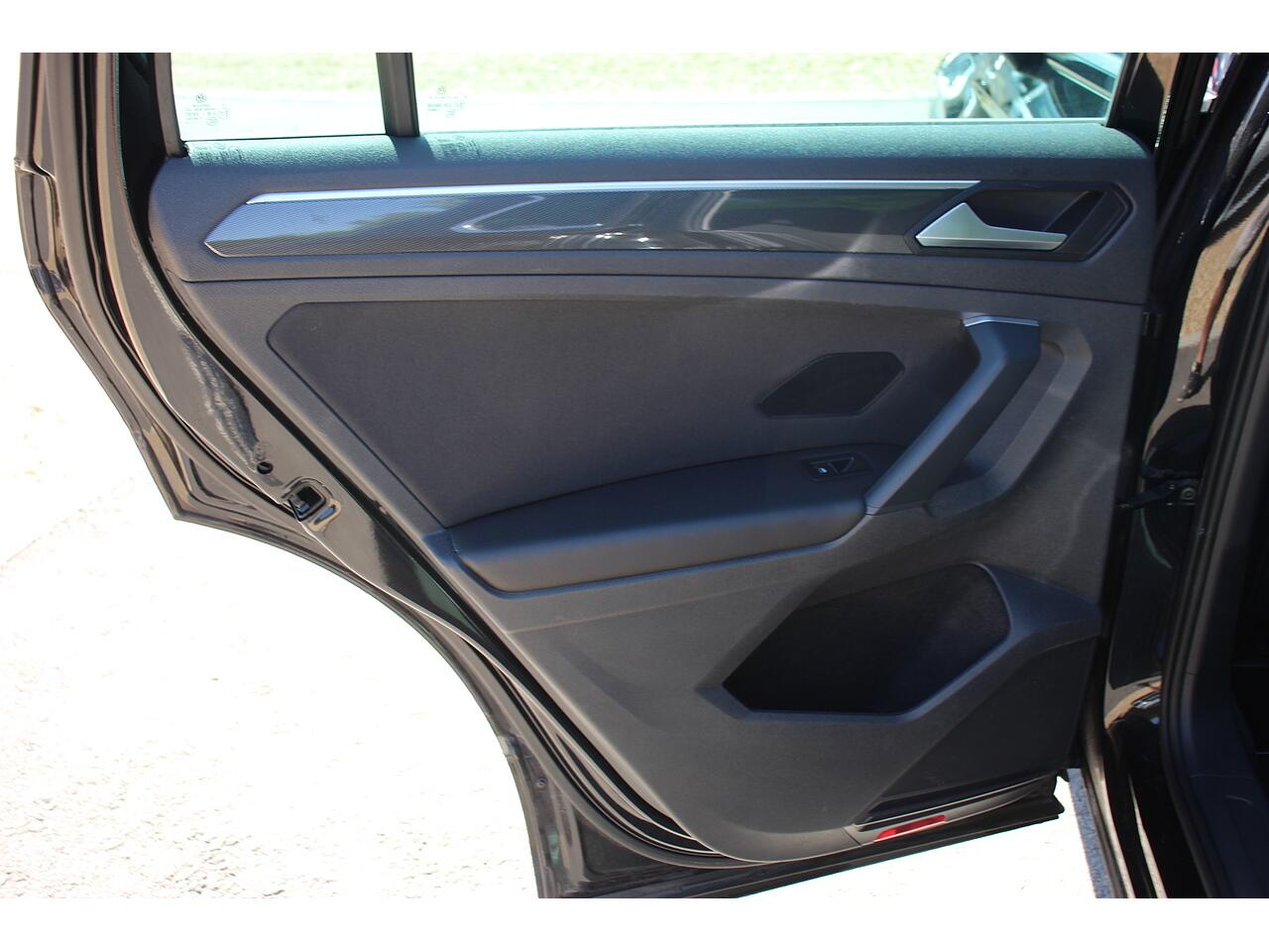 Volkswagen Tiguan view 34