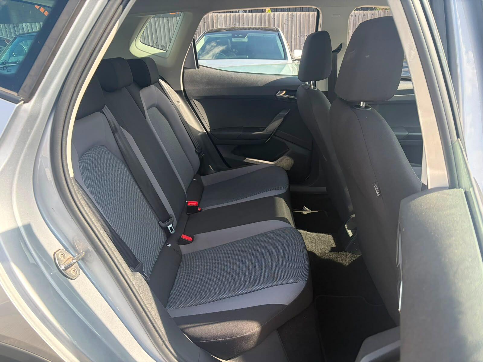 Seat Arona view 8