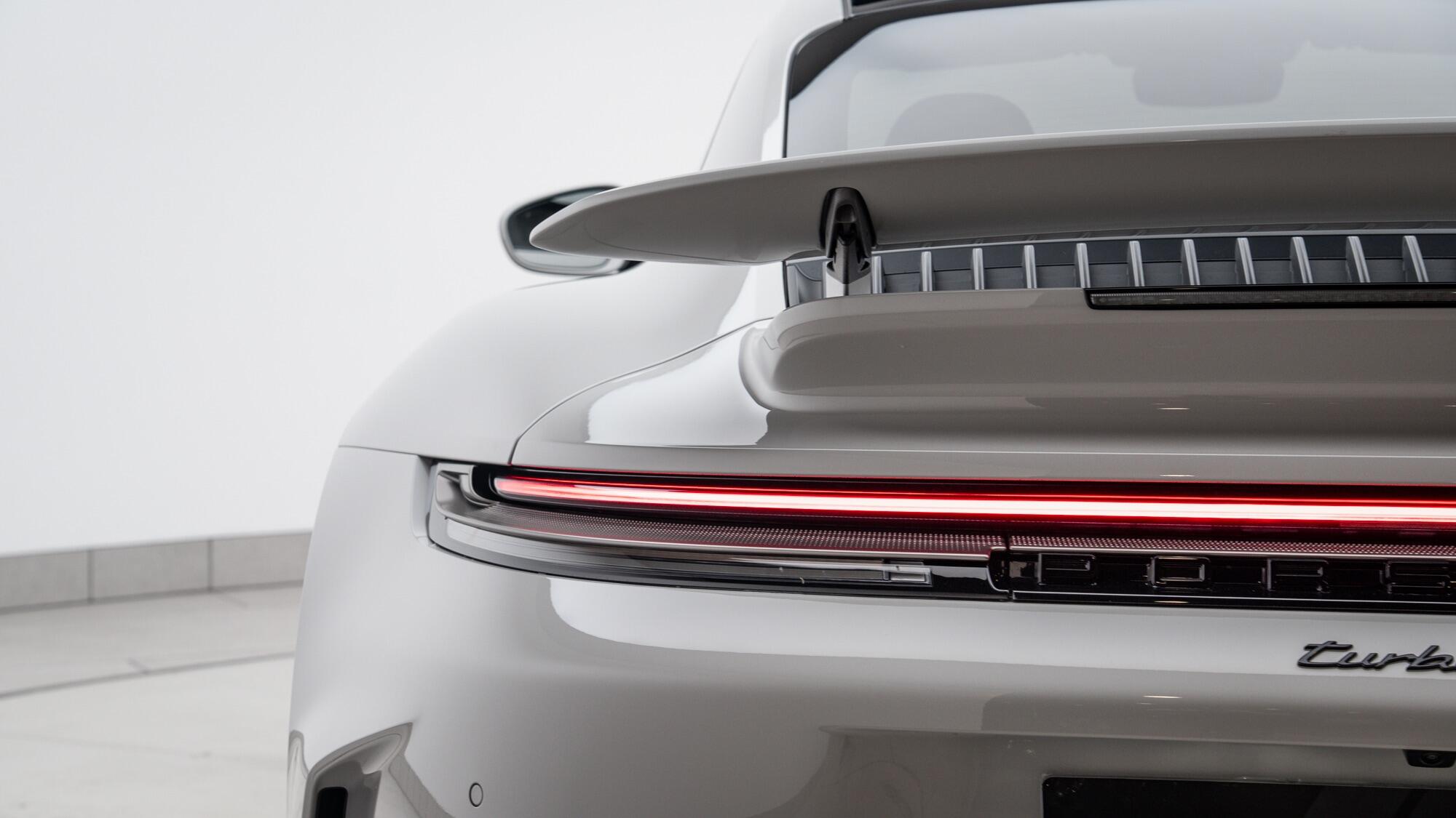 Porsche 911 view 63