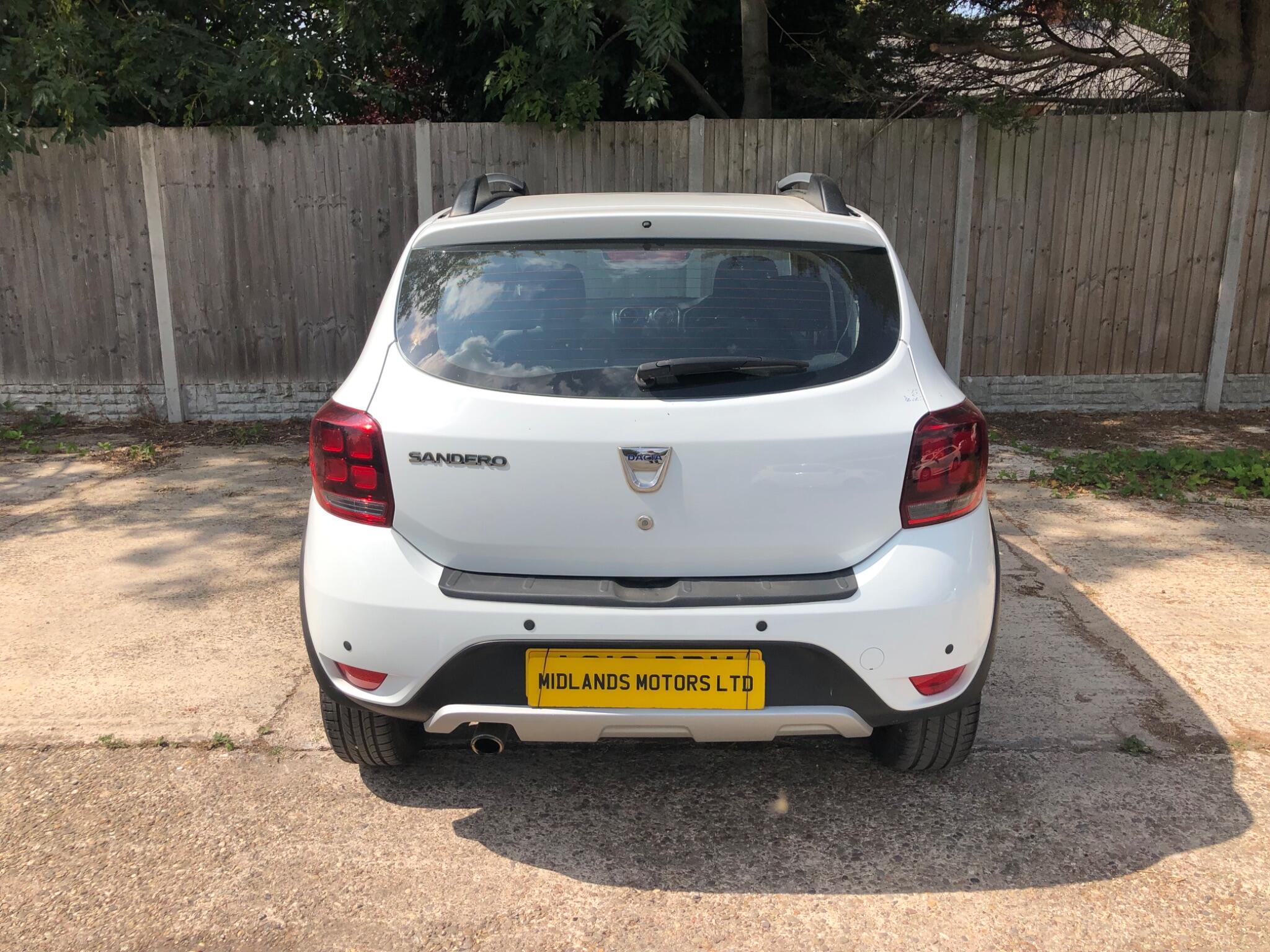 Dacia Sandero Stepway view 9