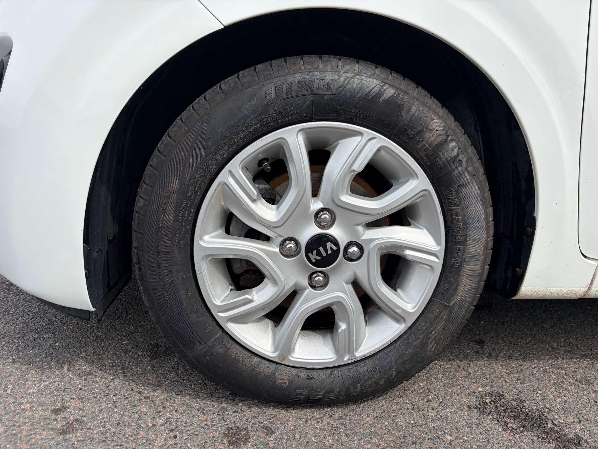 Kia Picanto view 12