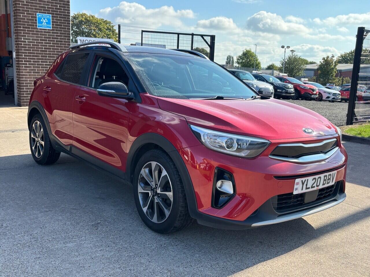 2020 Kia Stonic in Red for sale