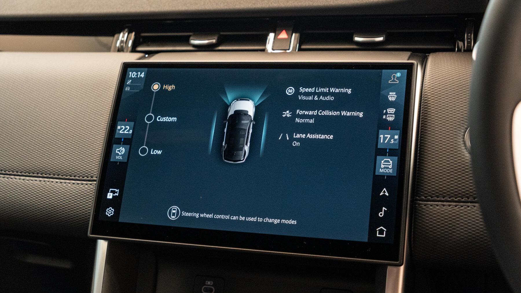 Land Rover Discovery Sport view 48