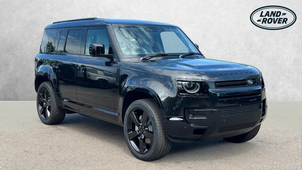 Land Rover Defender view 32