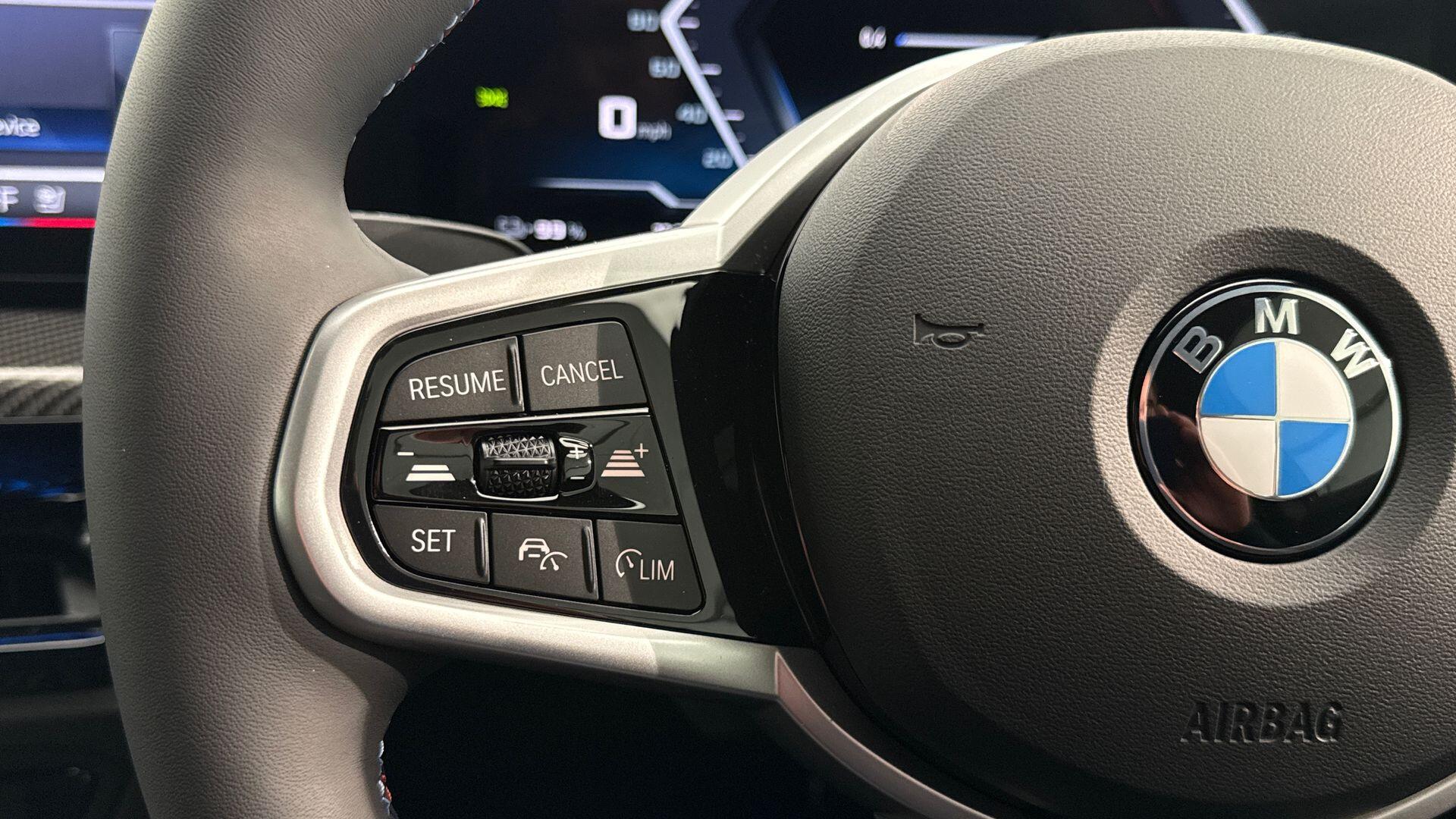 BMW i4 view 17