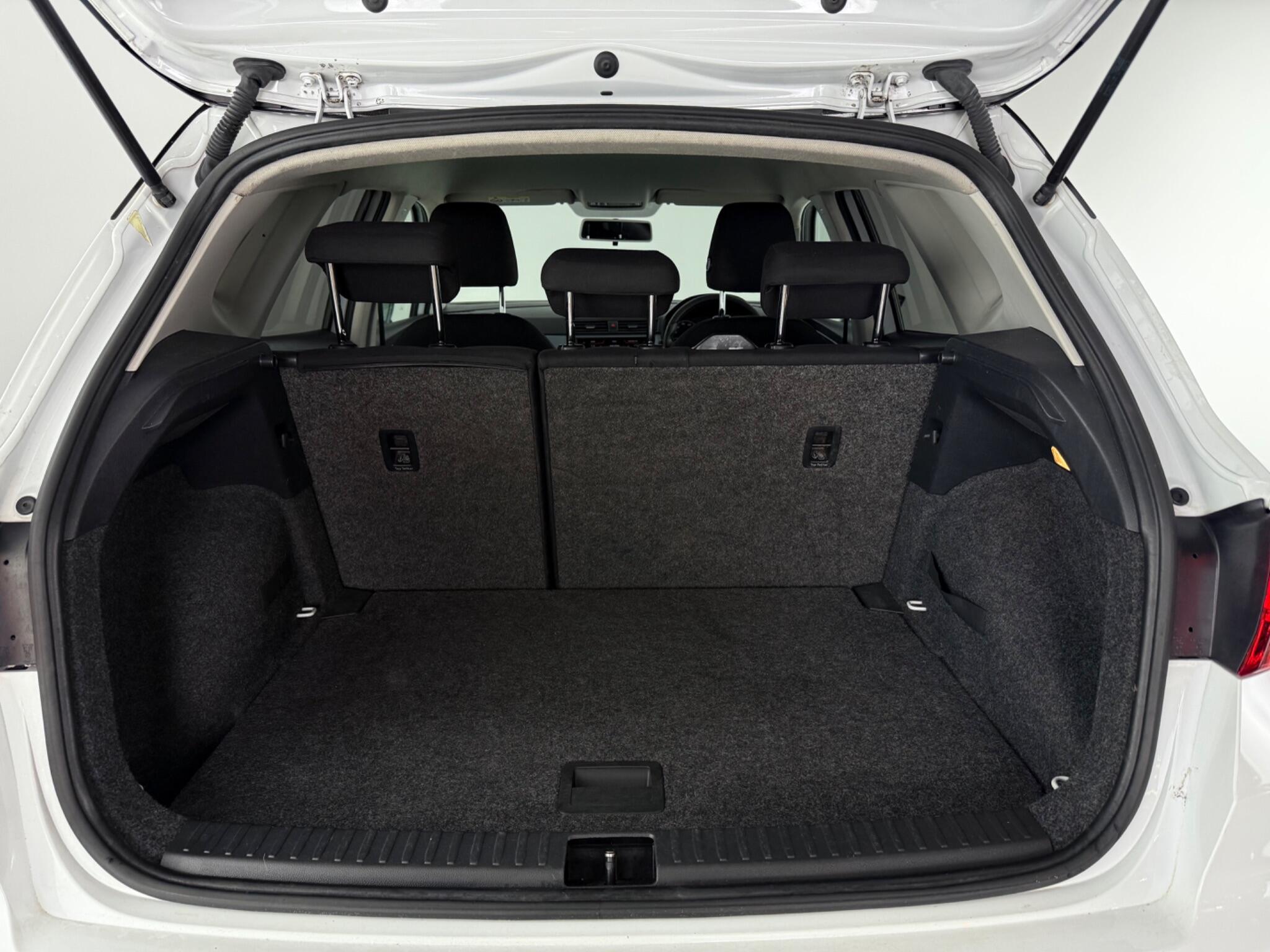 SEAT Arona view 8