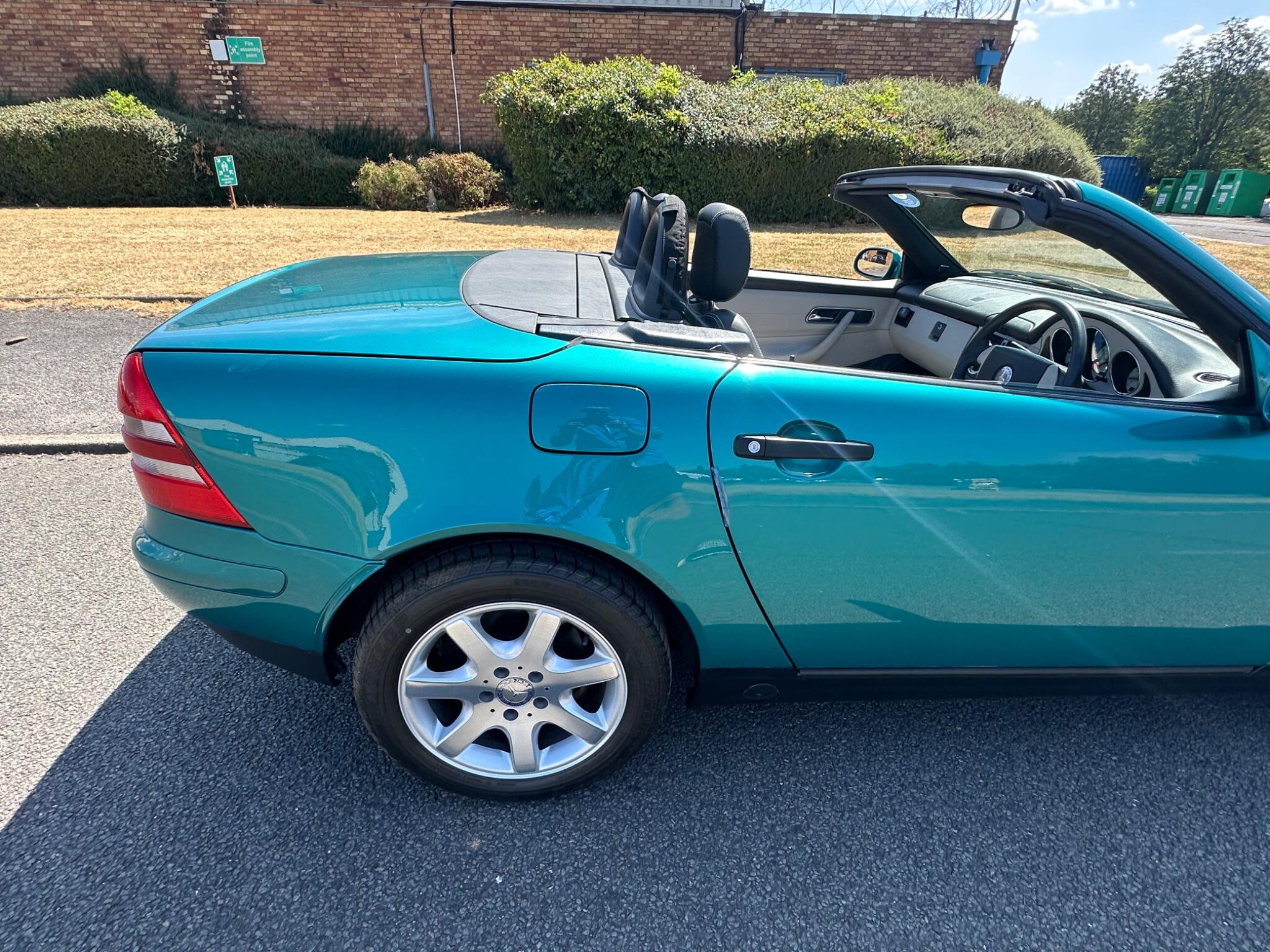 Mercedes-Benz SLK view 37