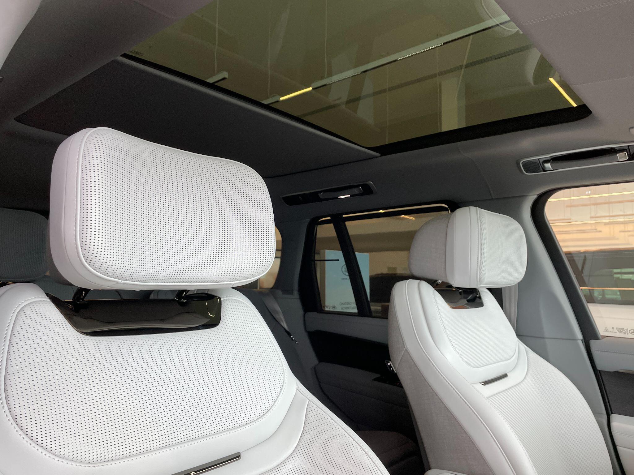 Land Rover Range Rover view 41