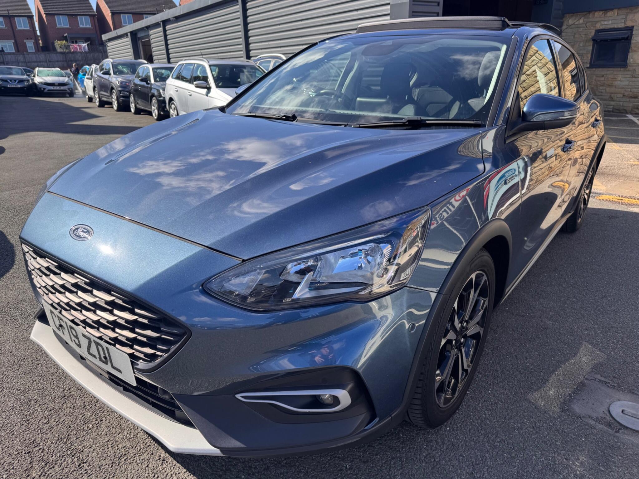 Ford Focus view 5