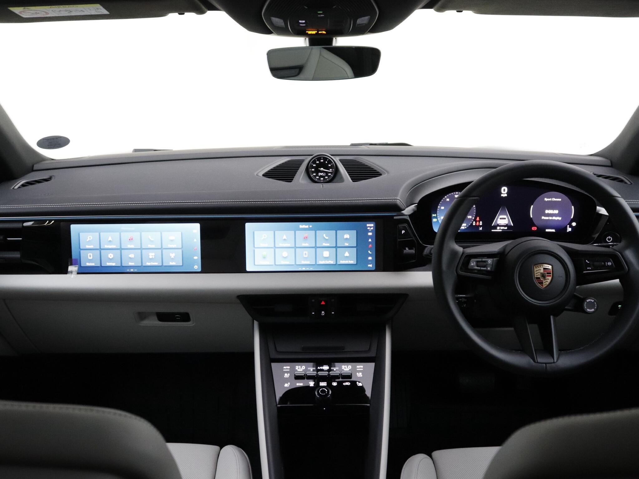 Porsche Macan view 32