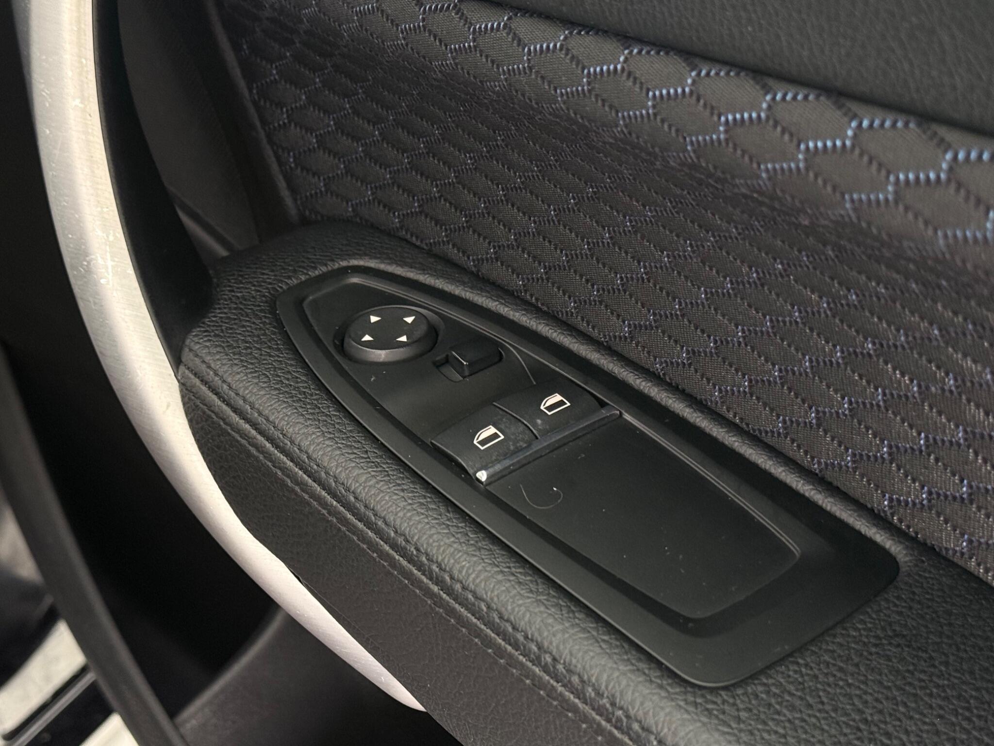 BMW 2 Series view 17