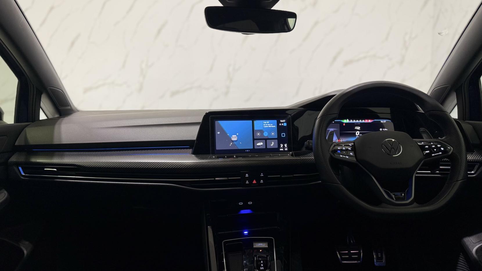 Volkswagen Golf view 18