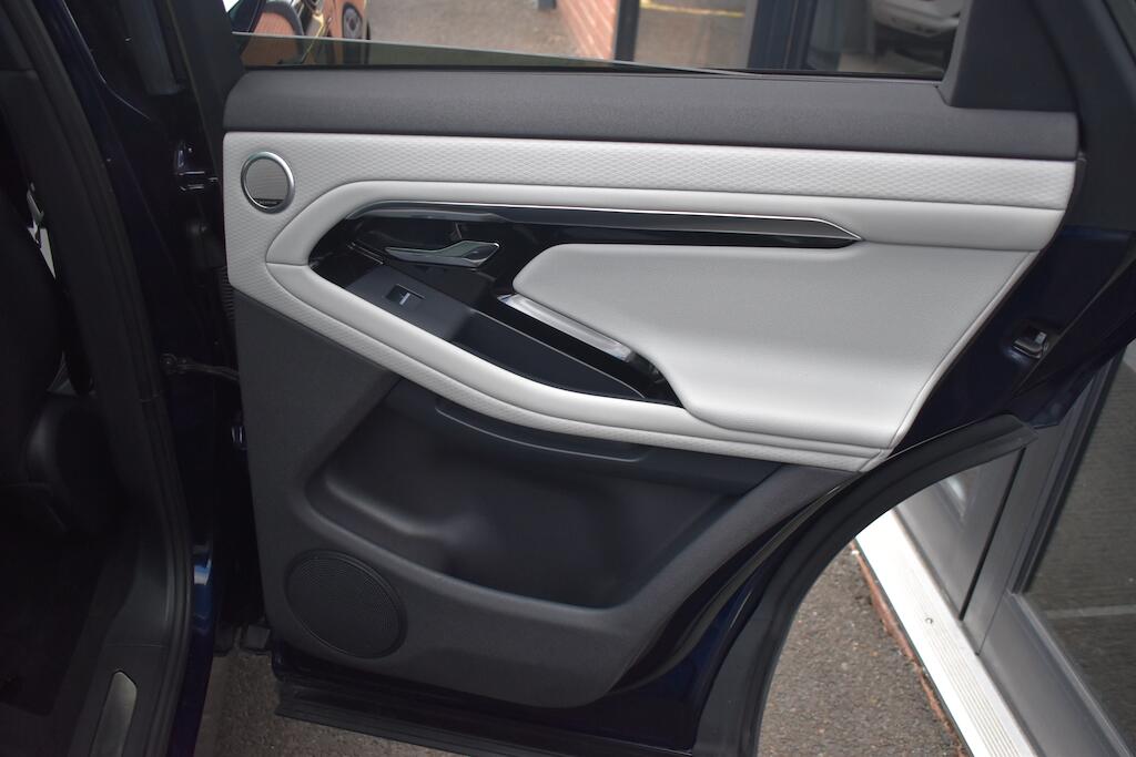 Land Rover Range Rover Evoque view 35