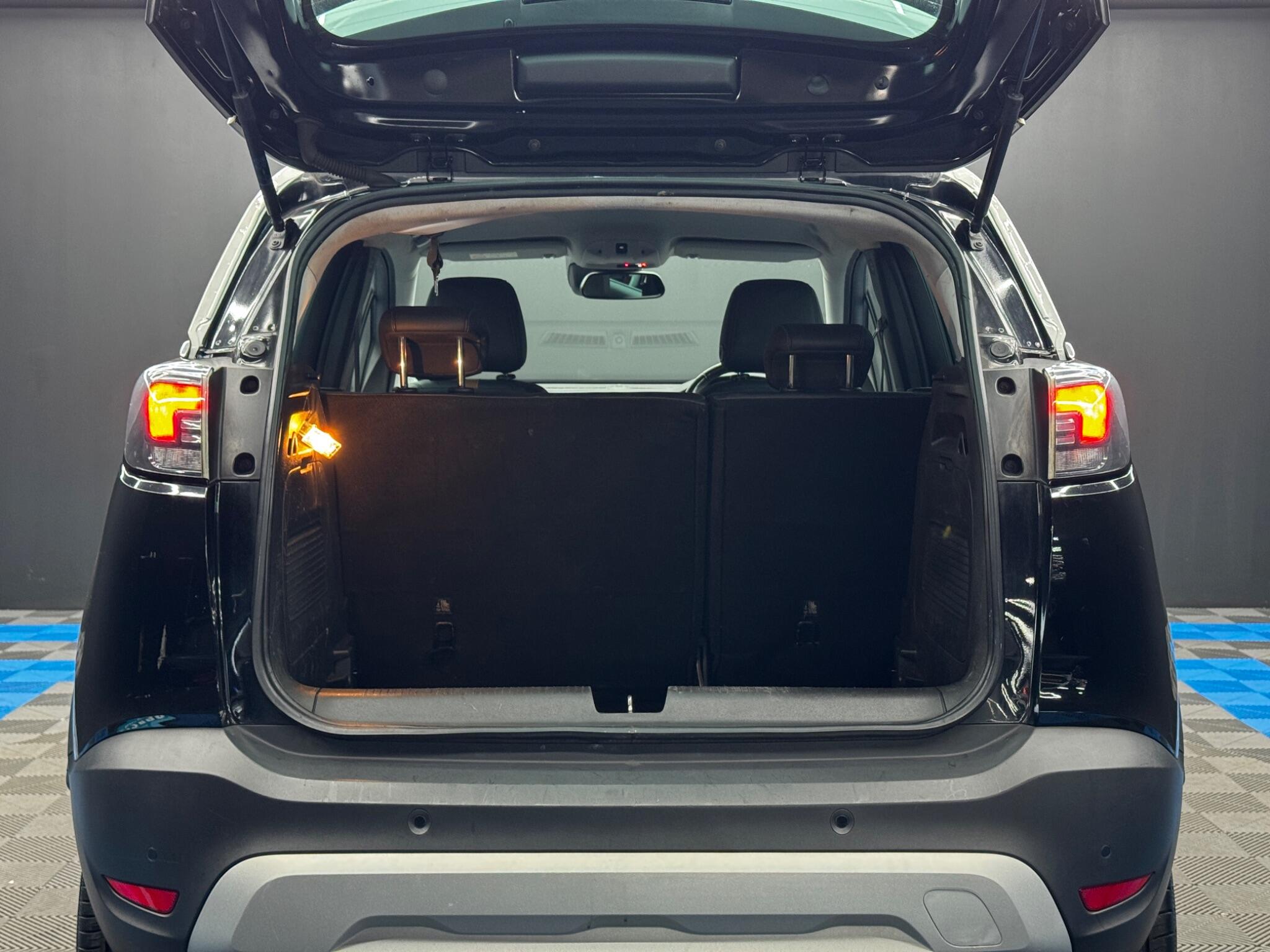 Vauxhall Crossland view 36