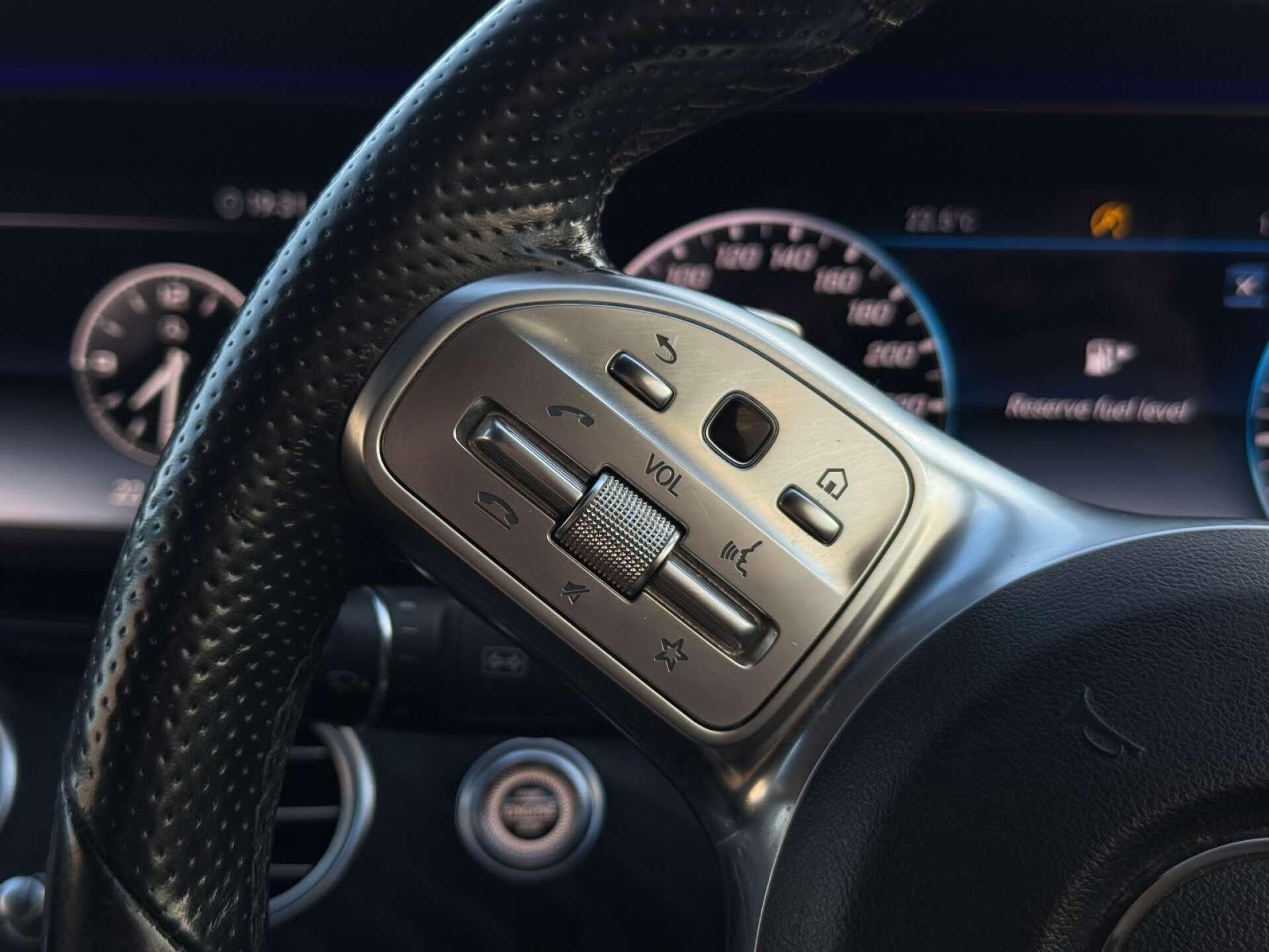 Mercedes-Benz E Class view 56
