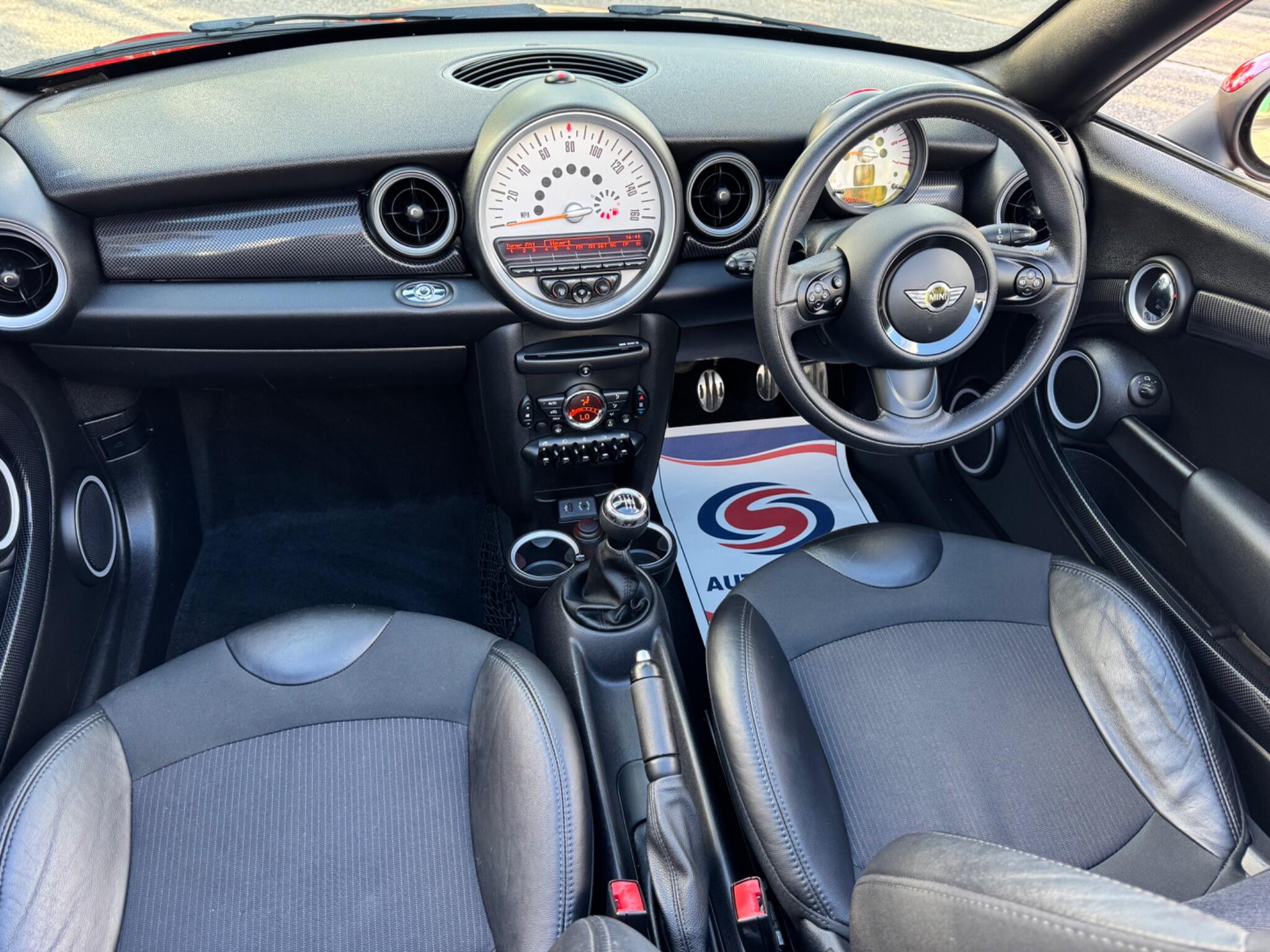Mini Roadster view 19