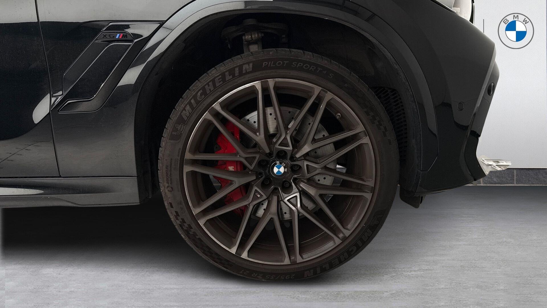 BMW X6 M view 14