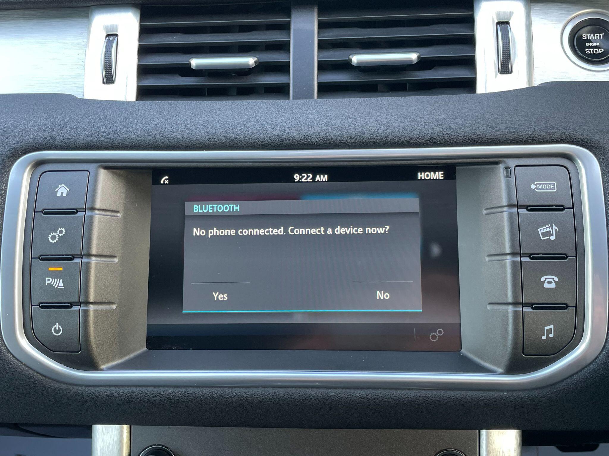 Land Rover Range Rover Evoque view 26