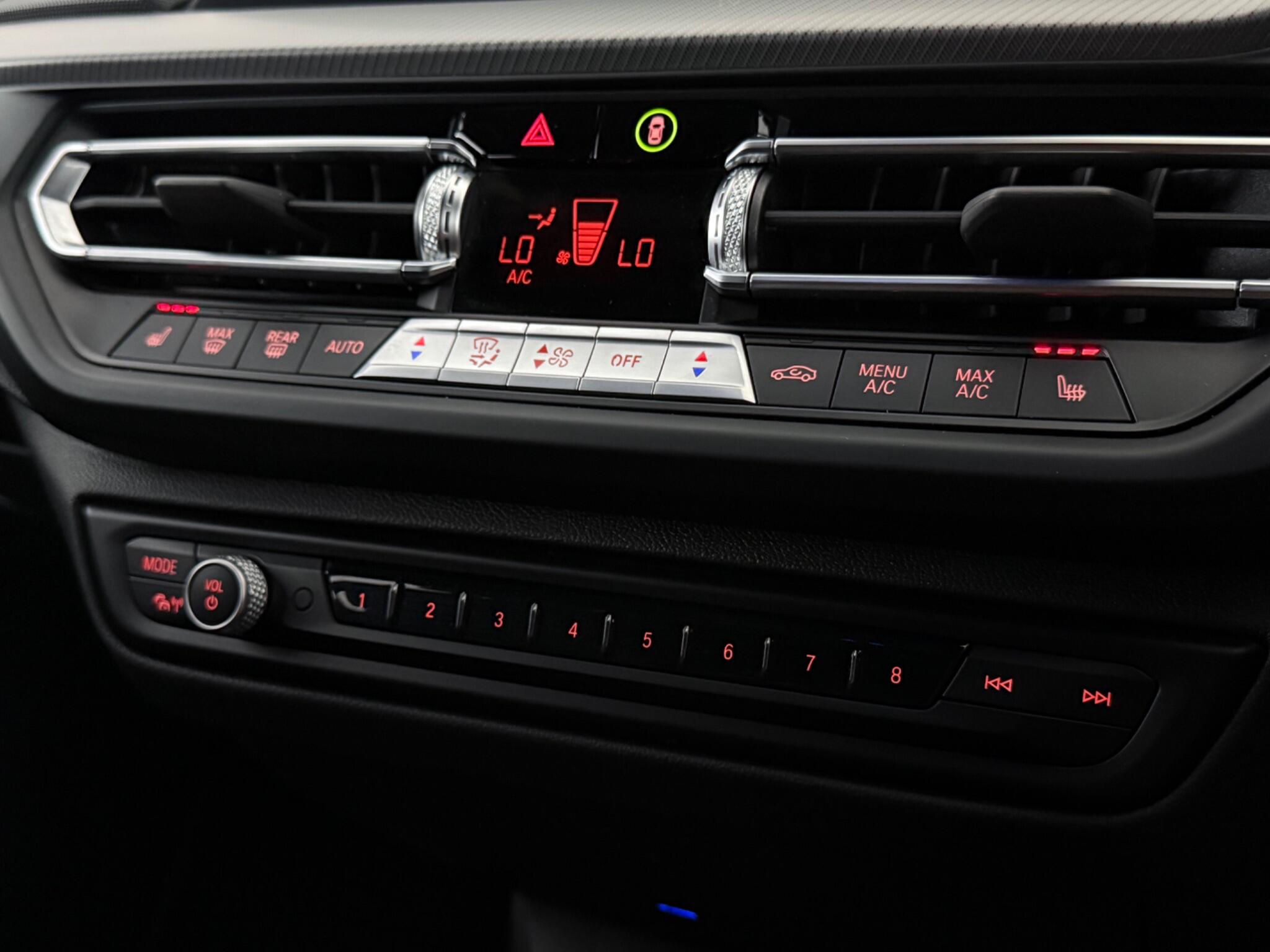 BMW 1 Series view 26