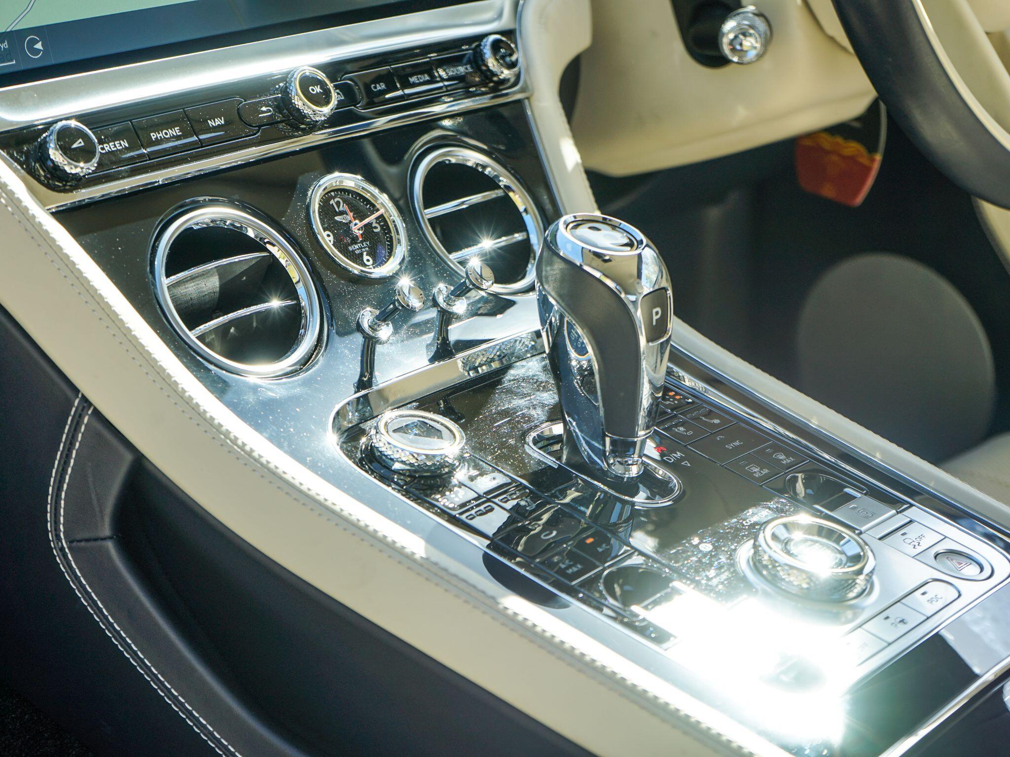Bentley Continental view 17