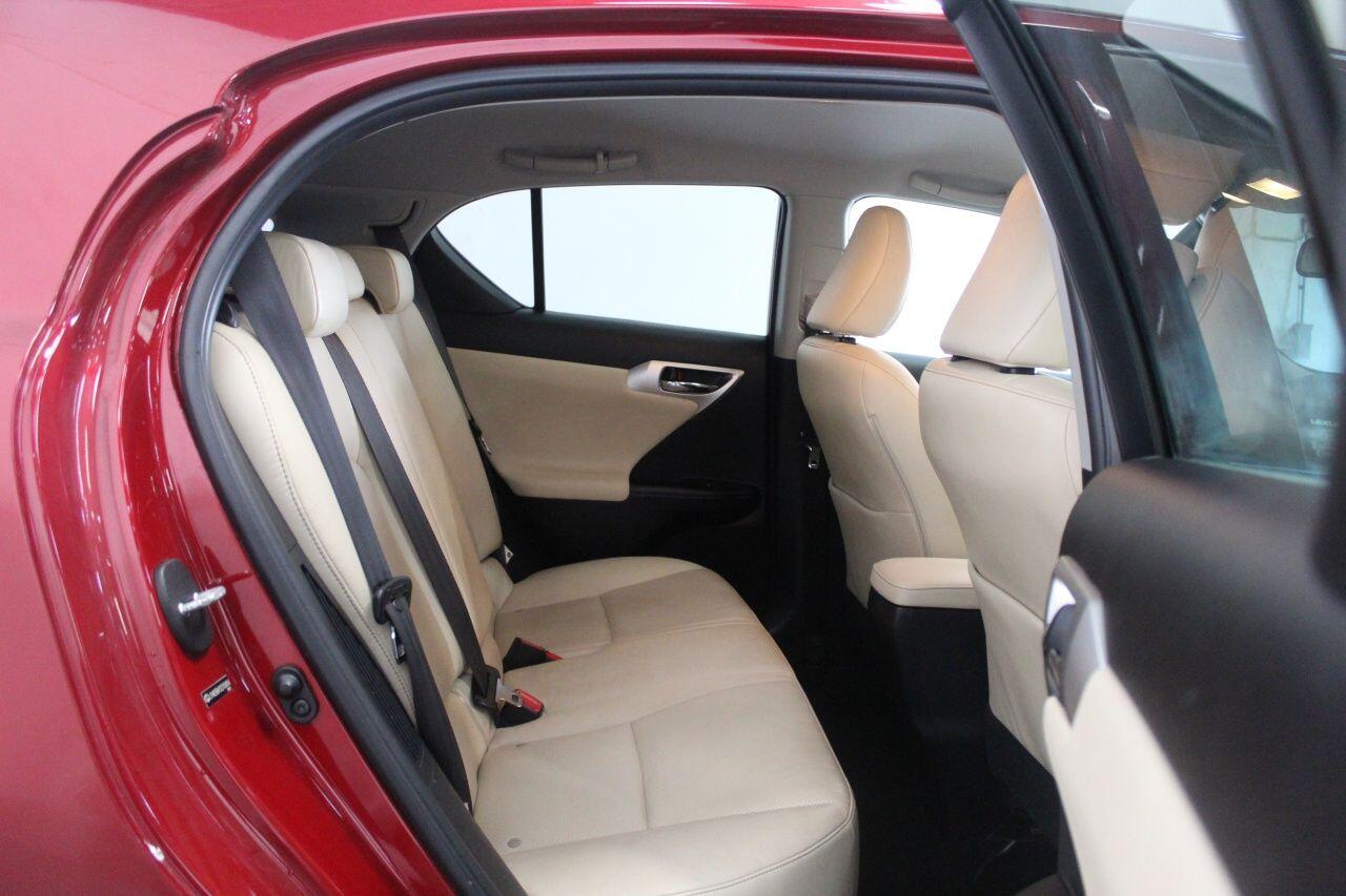 Lexus CT view 51