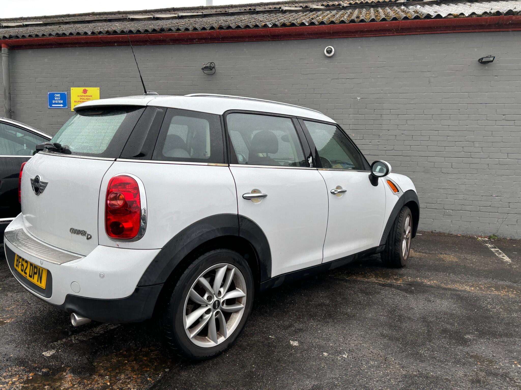 Mini Countryman view 6