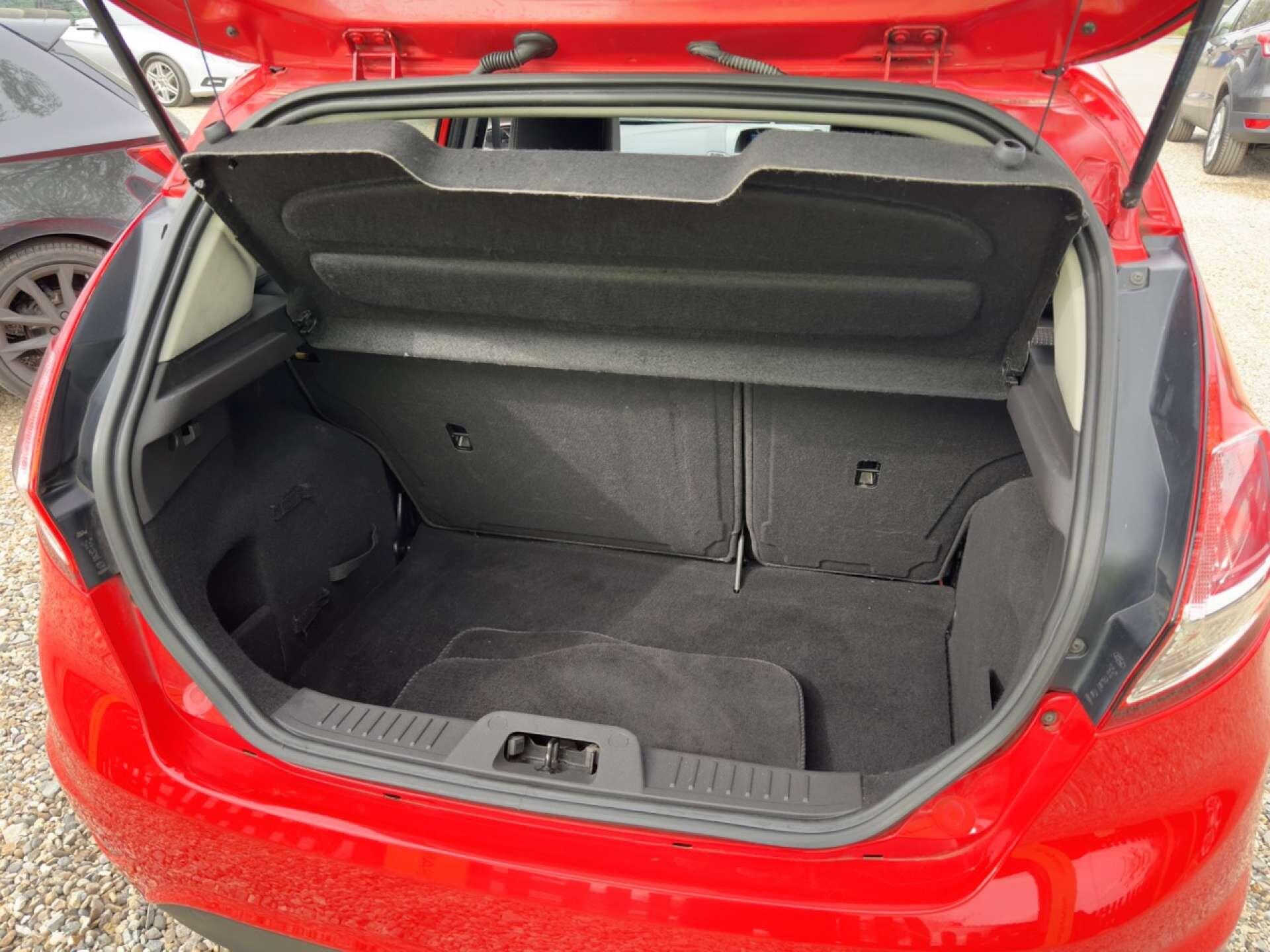 Ford Fiesta view 27