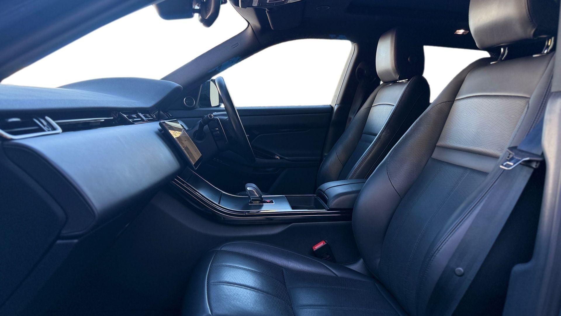 Land Rover Range Rover Evoque view 3