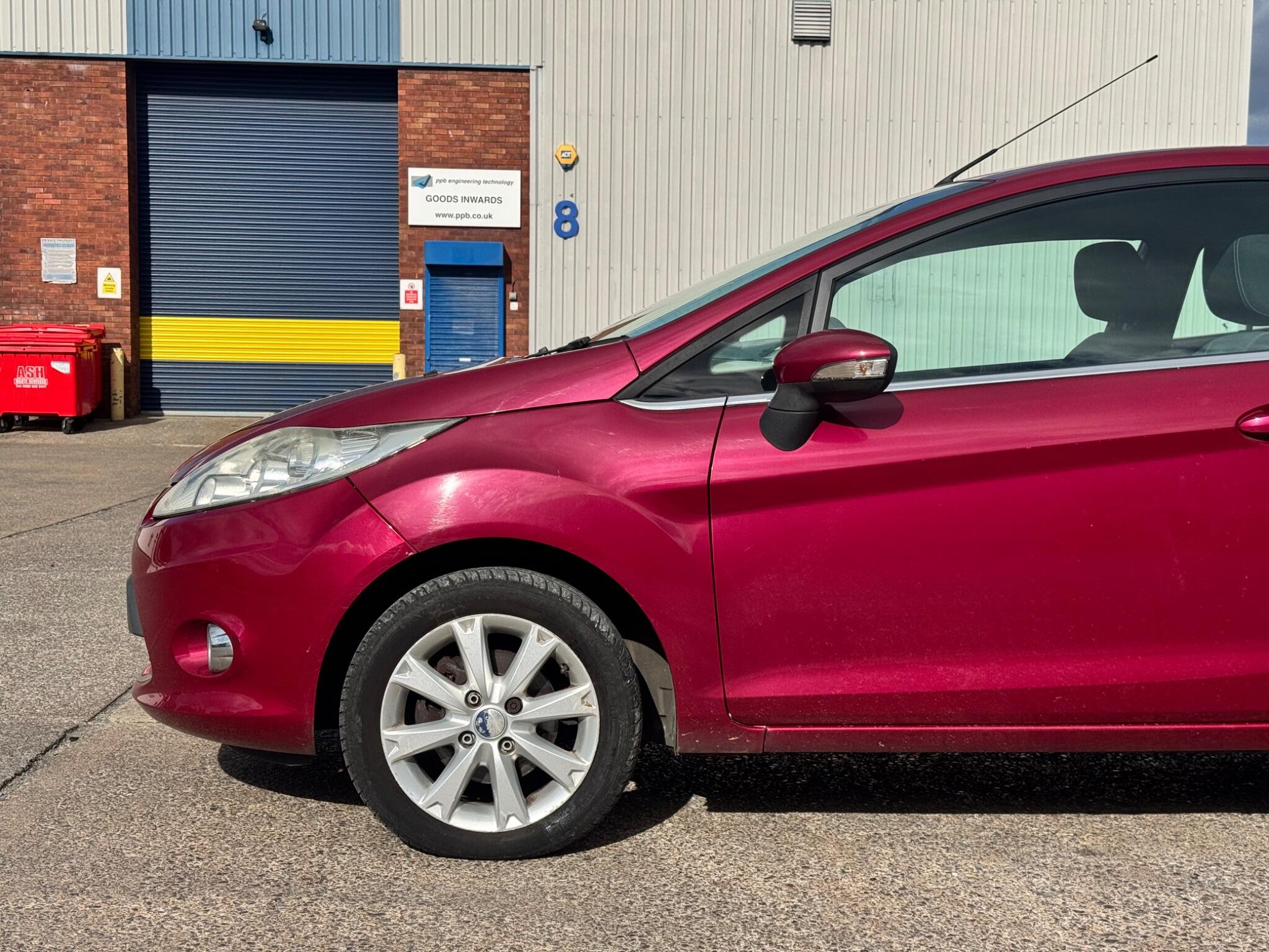 Ford Fiesta view 9