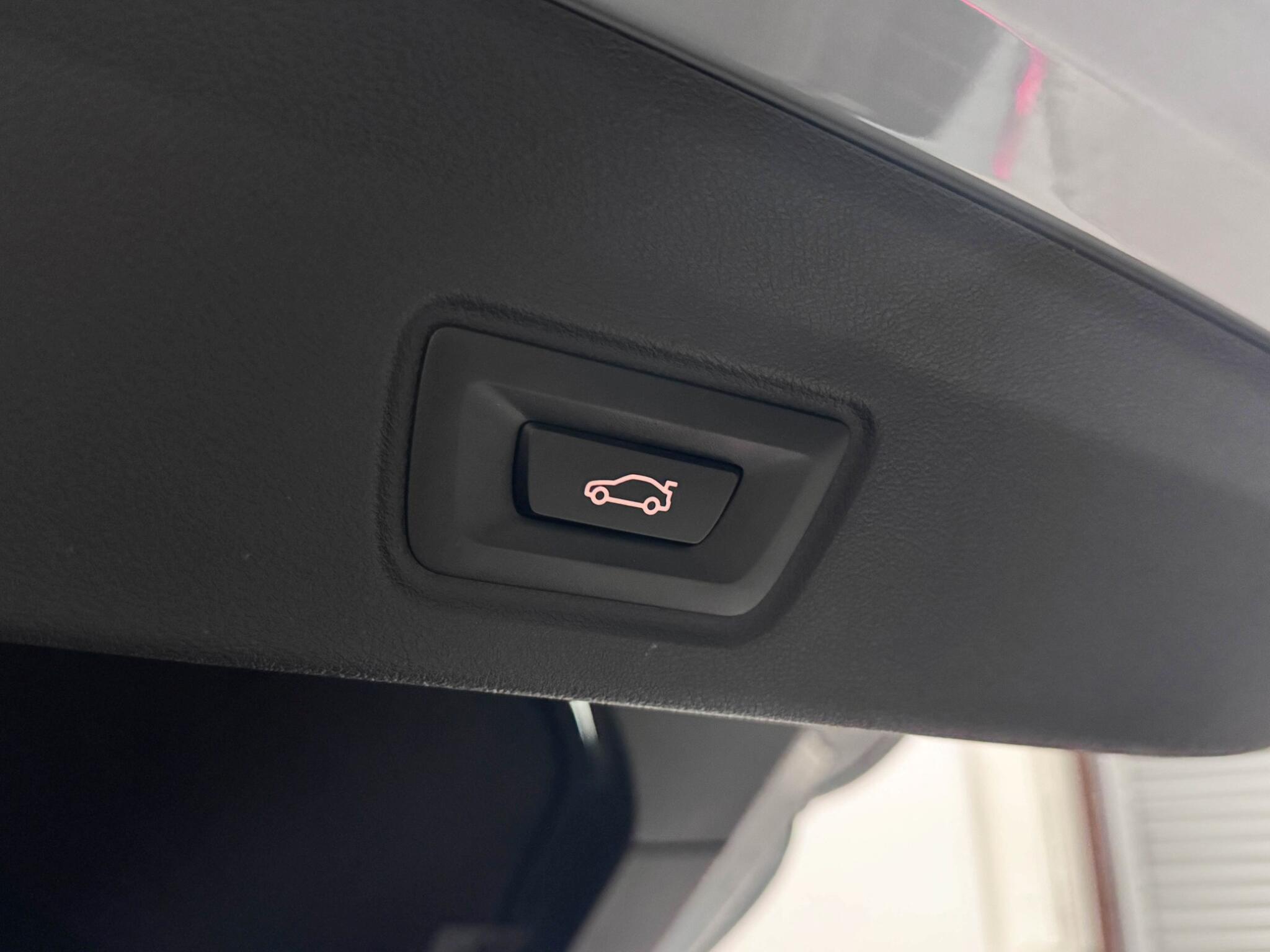 BMW 4 Series view 8