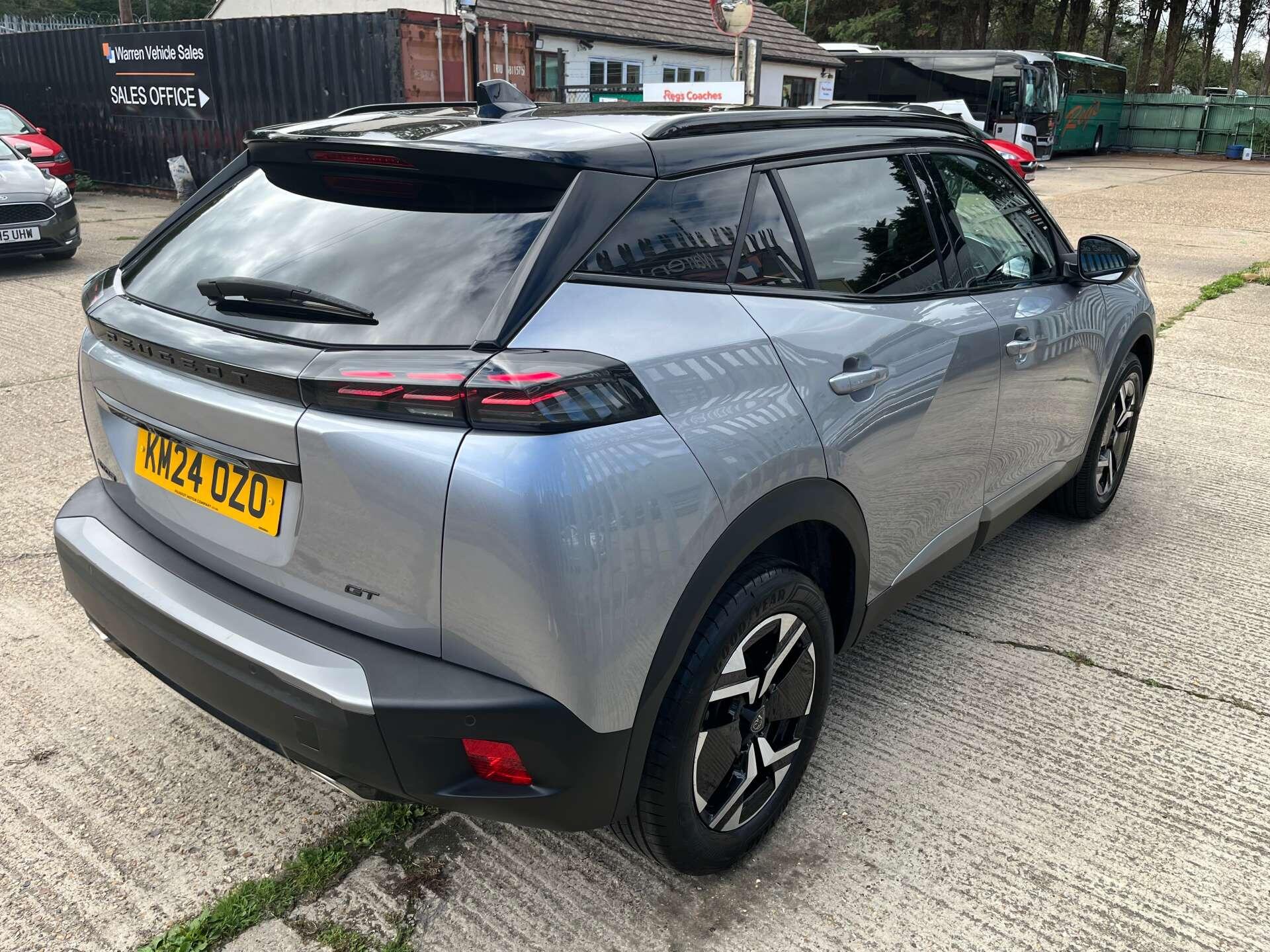 Peugeot 2008 view 16