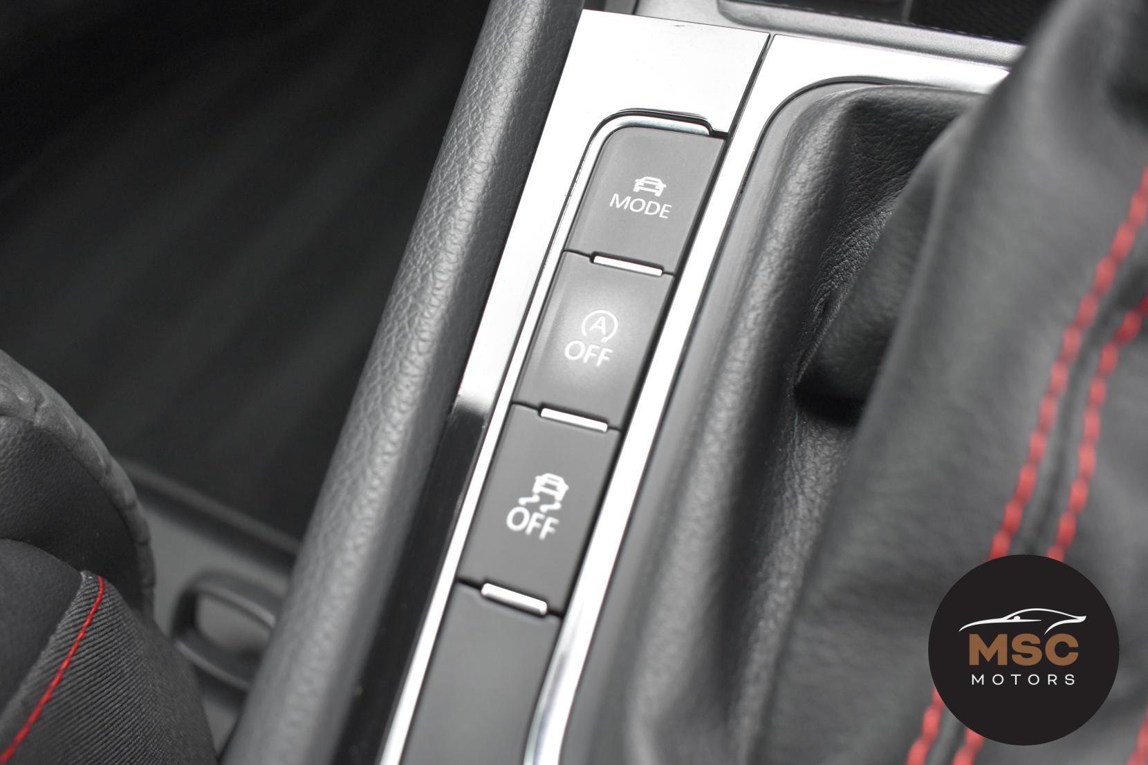 Volkswagen Golf view 54