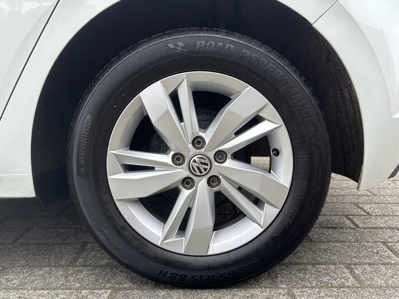 Volkswagen Polo view 46