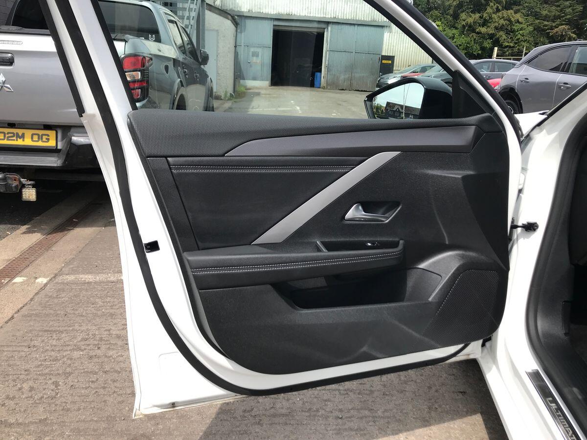 Vauxhall Astra view 17