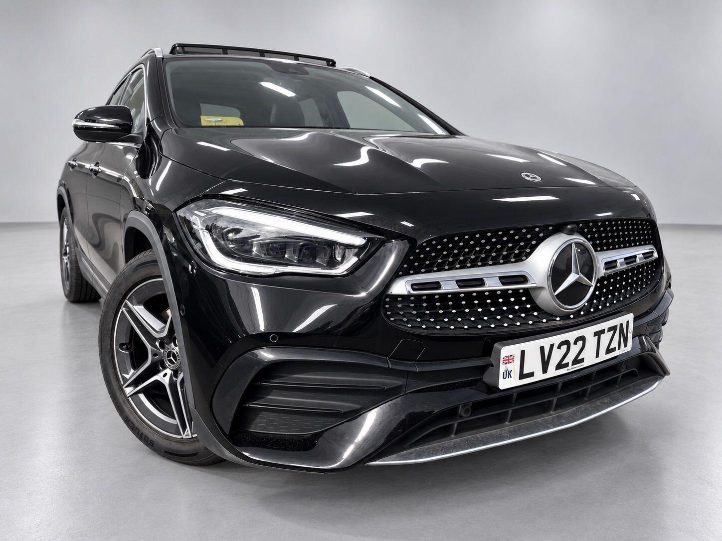 Mercedes-Benz GLA view 4