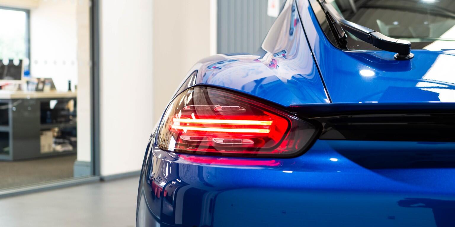 Porsche Cayman view 41