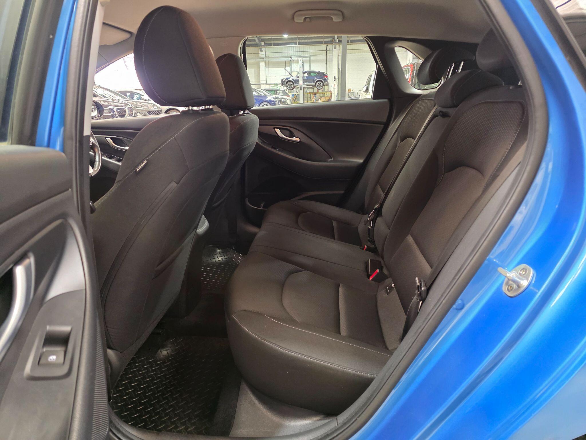 Hyundai i30 view 23