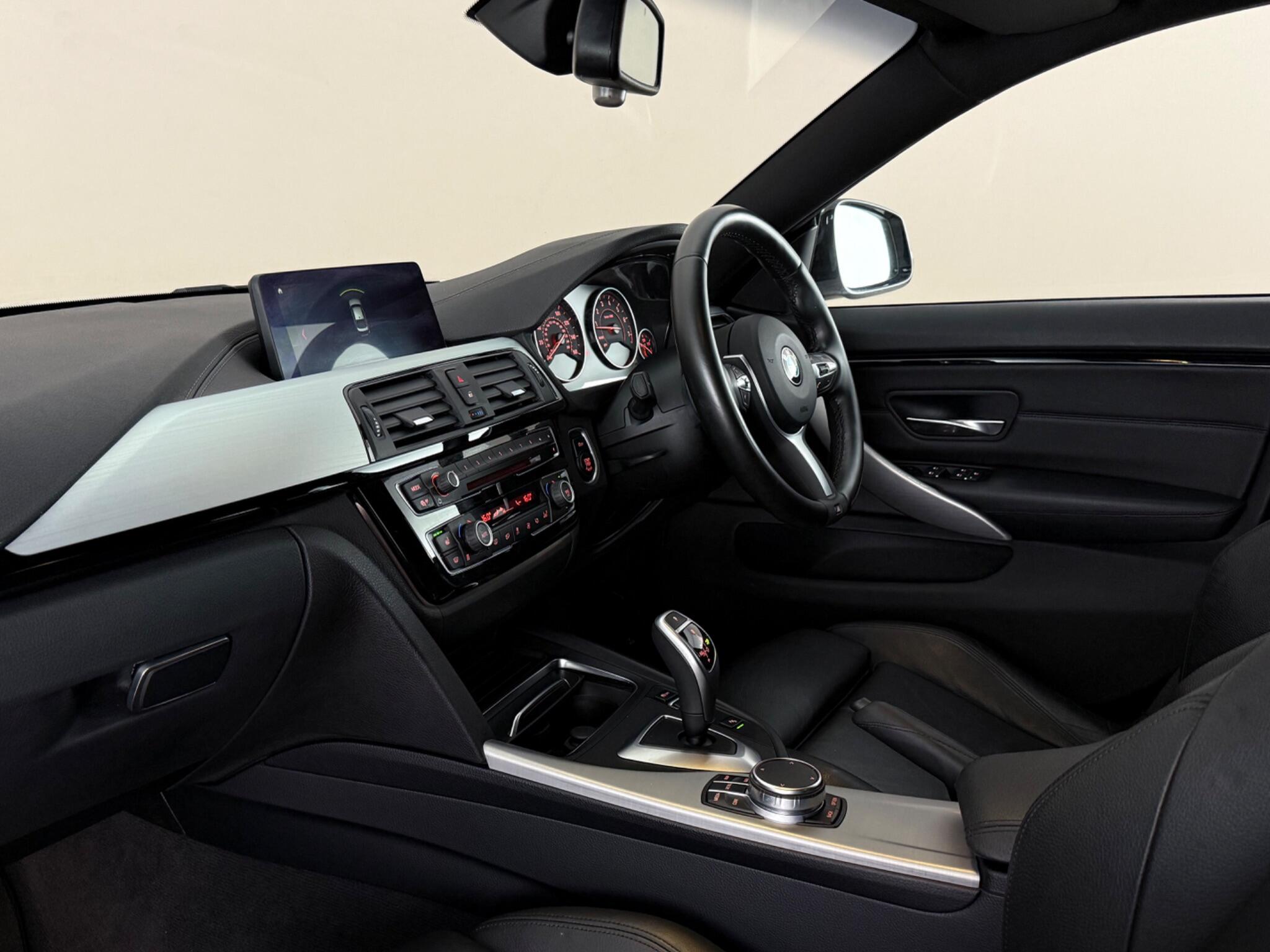 BMW 4 Series view 4