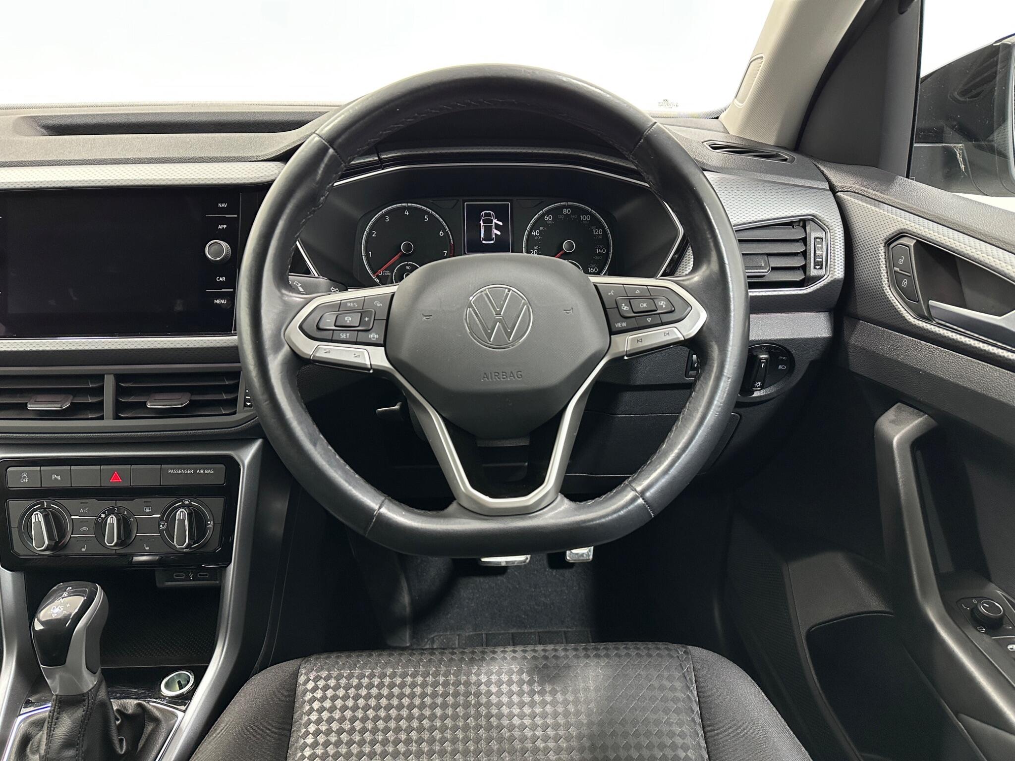 Volkswagen T-Cross view 13